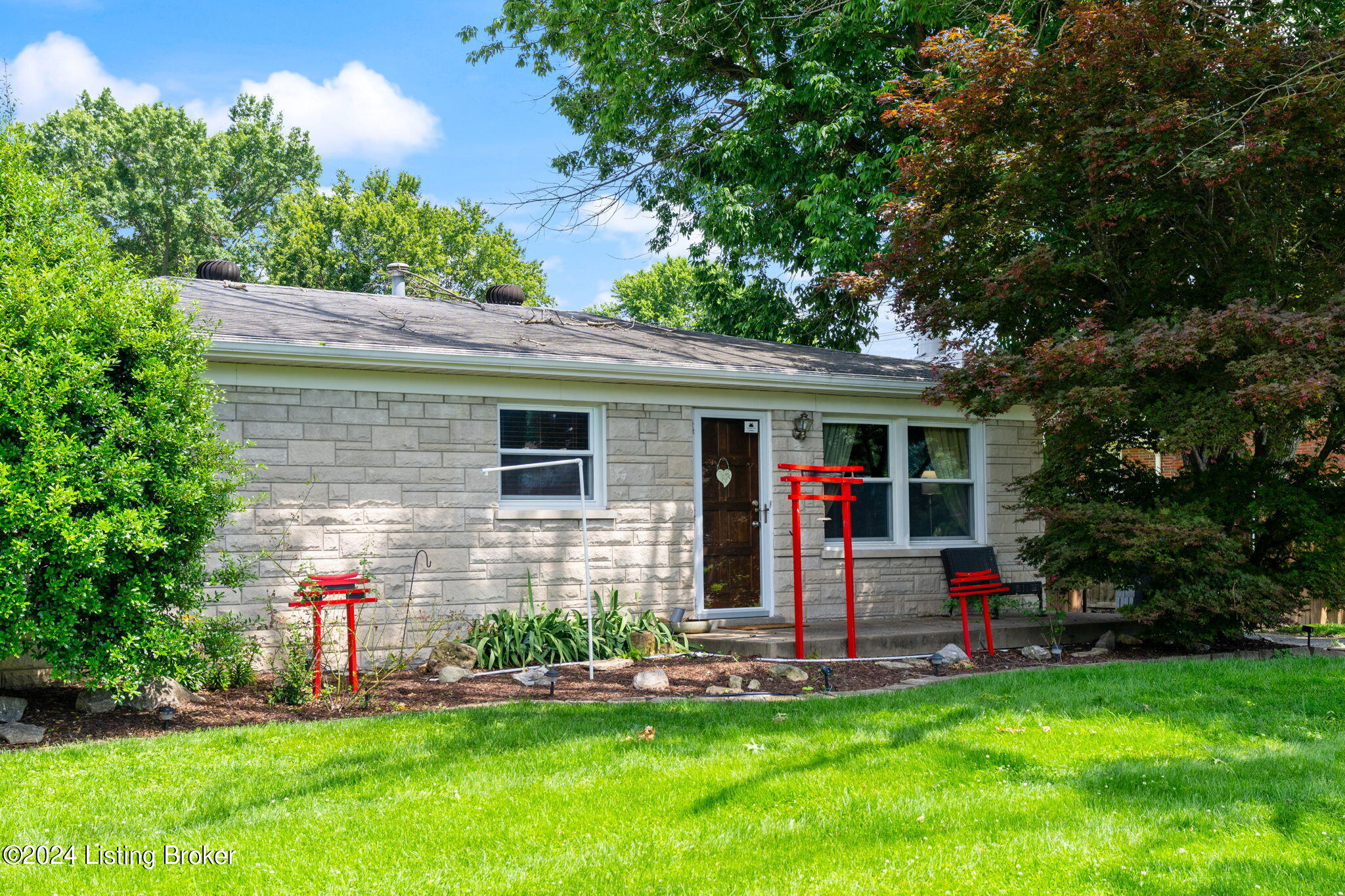 8313 Devonshire Dr
