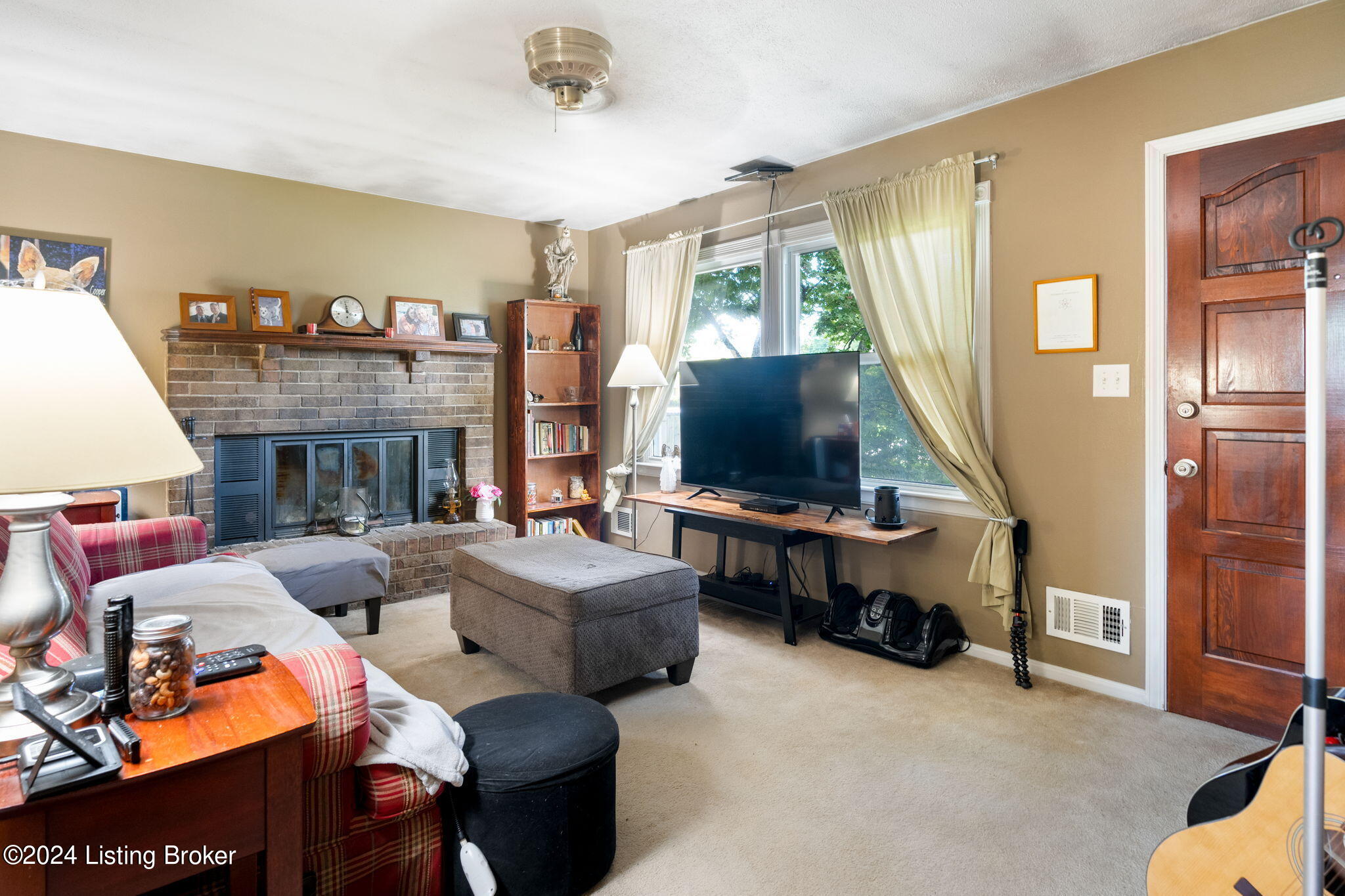 8313 Devonshire Dr
