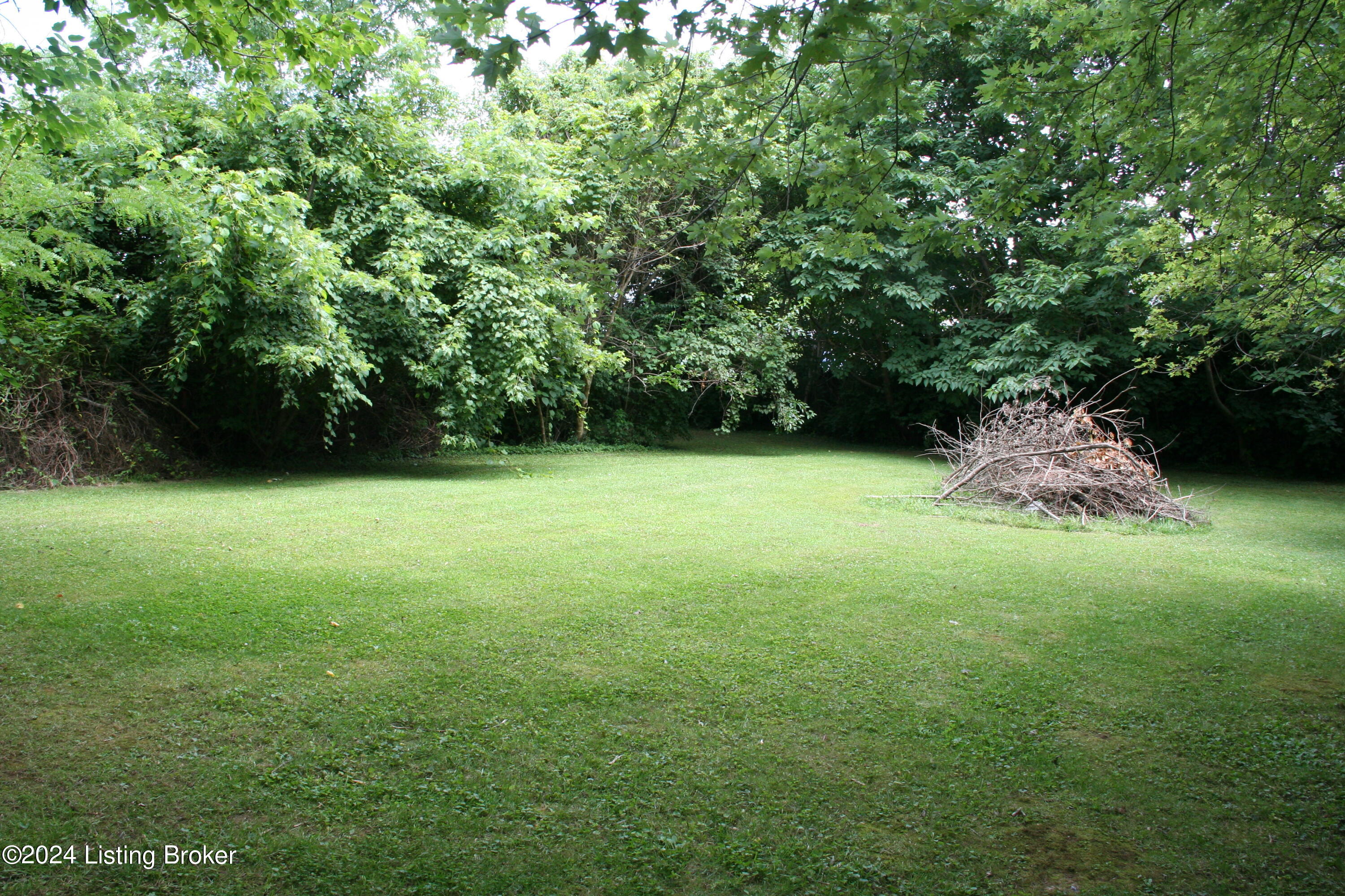 188 Meadowview Dr