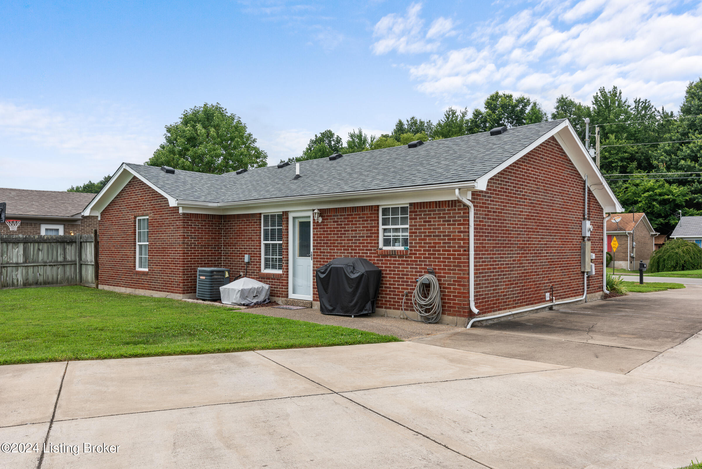 475 Jennymac Dr