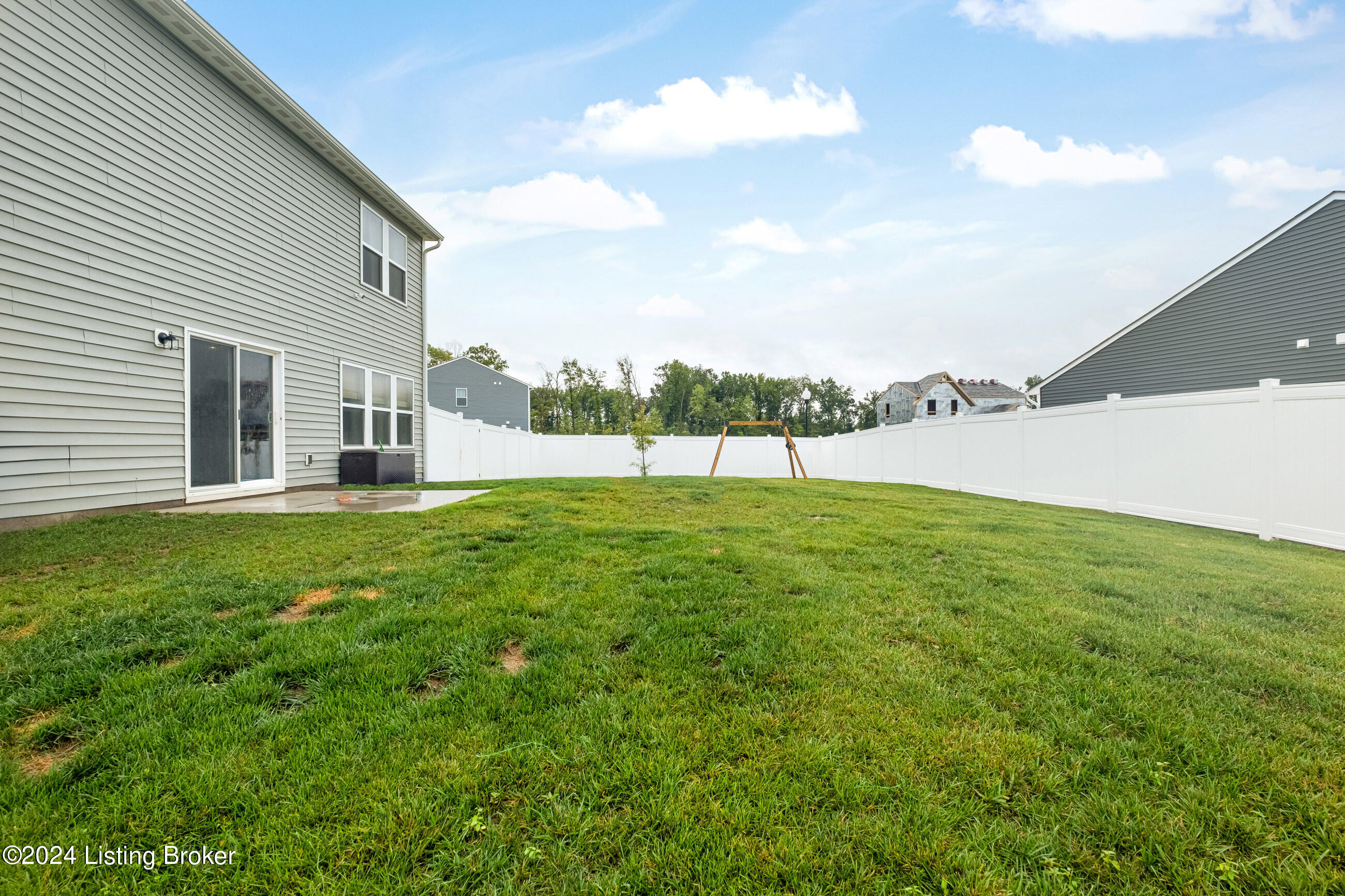 277 Sanctuary Dr