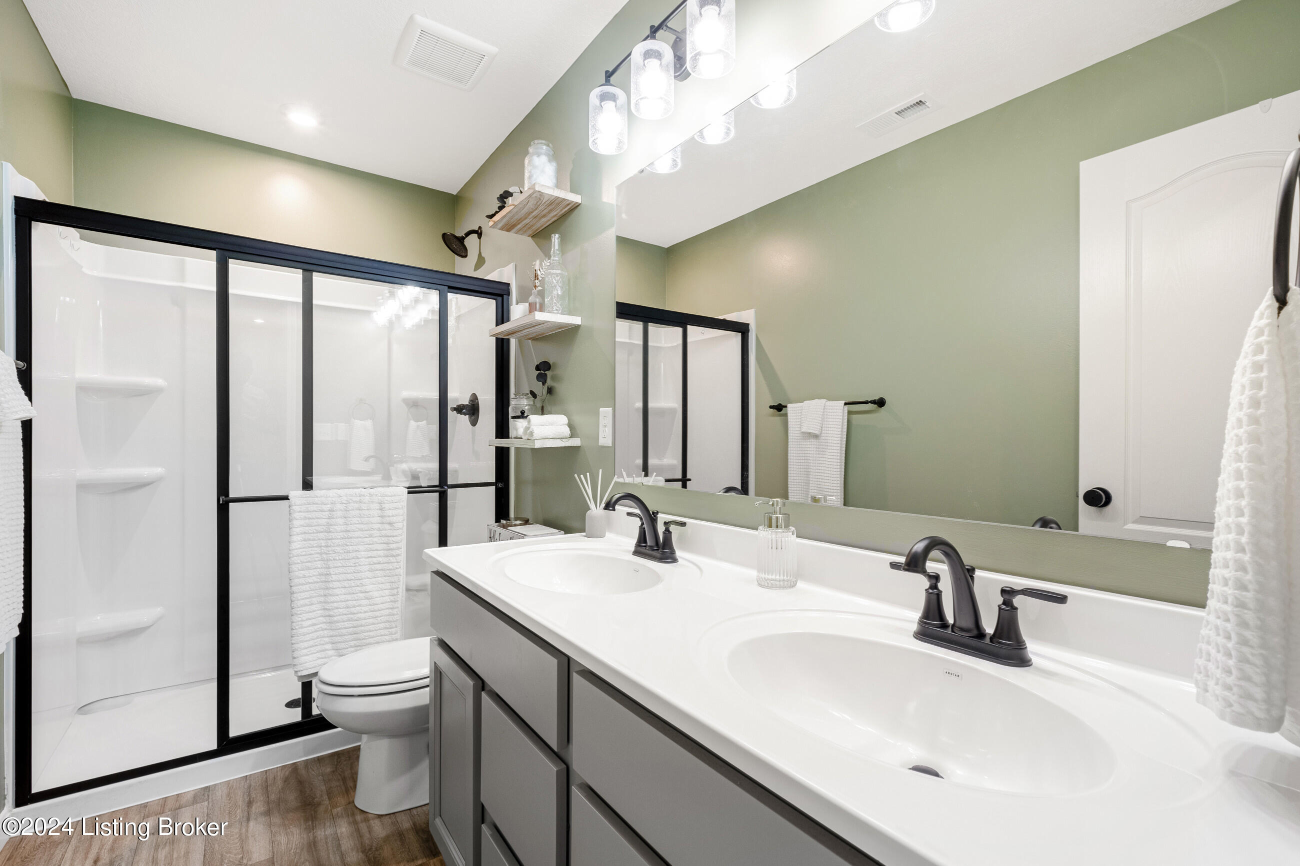 277 Sanctuary Dr