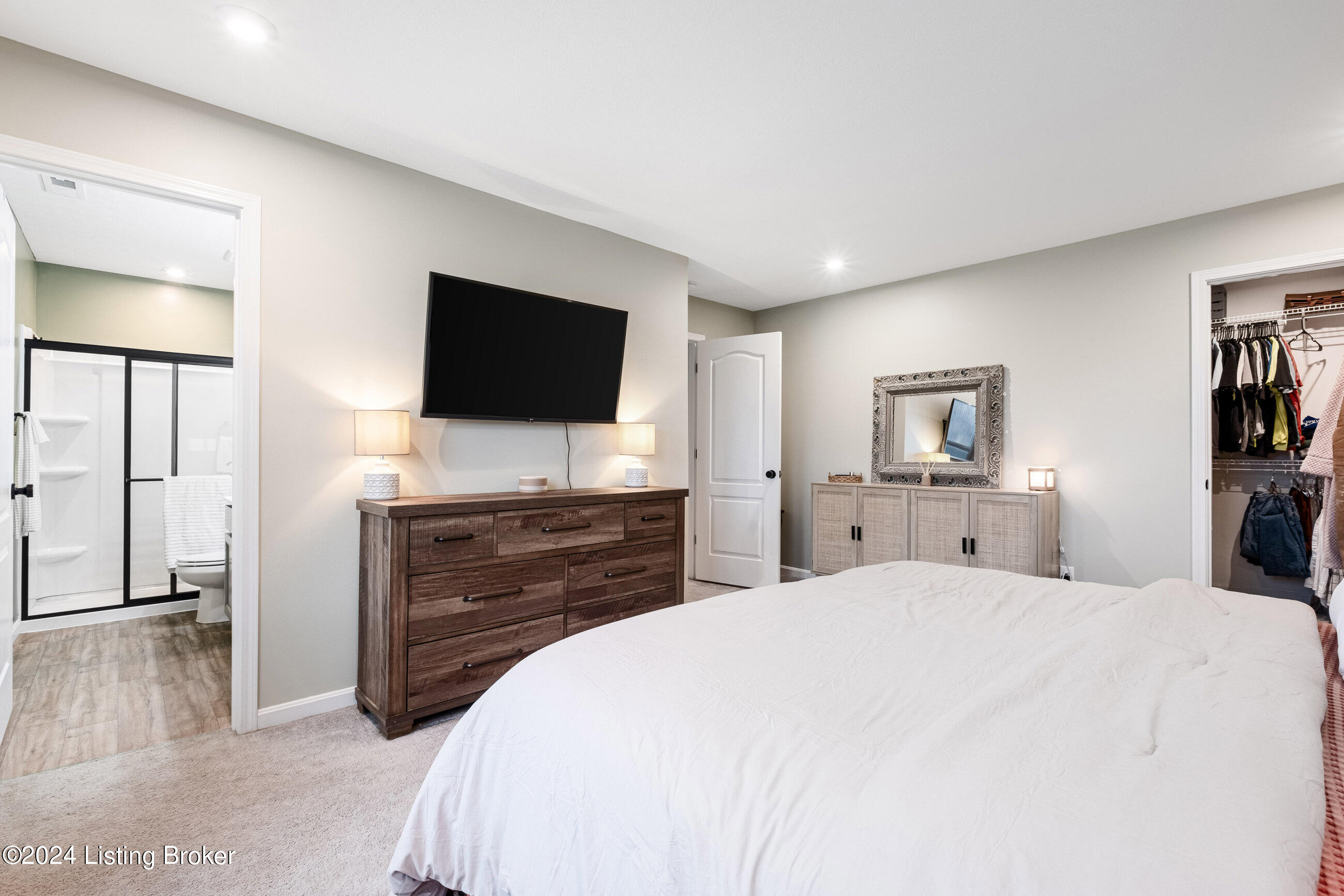 277 Sanctuary Dr