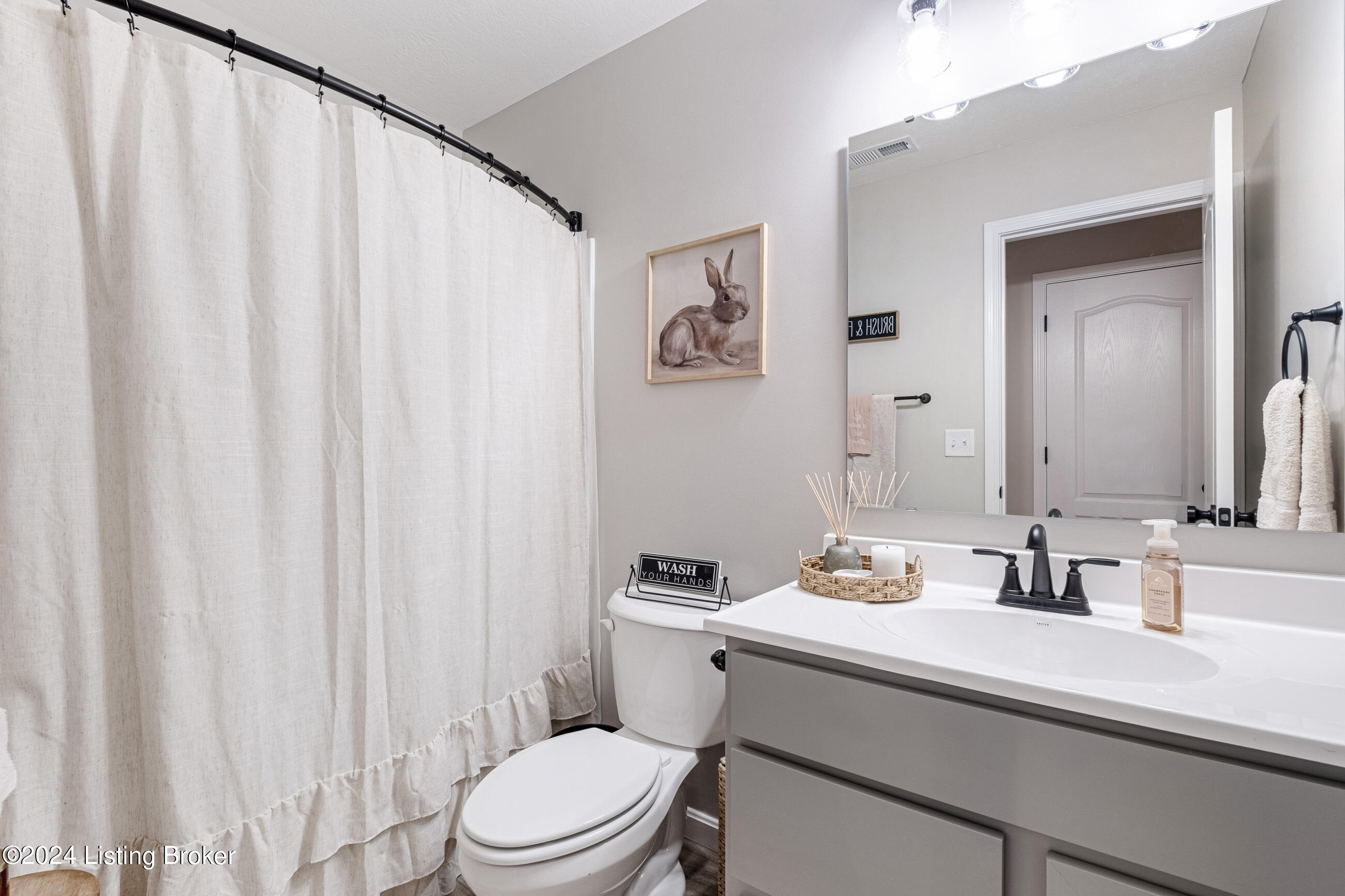 277 Sanctuary Dr
