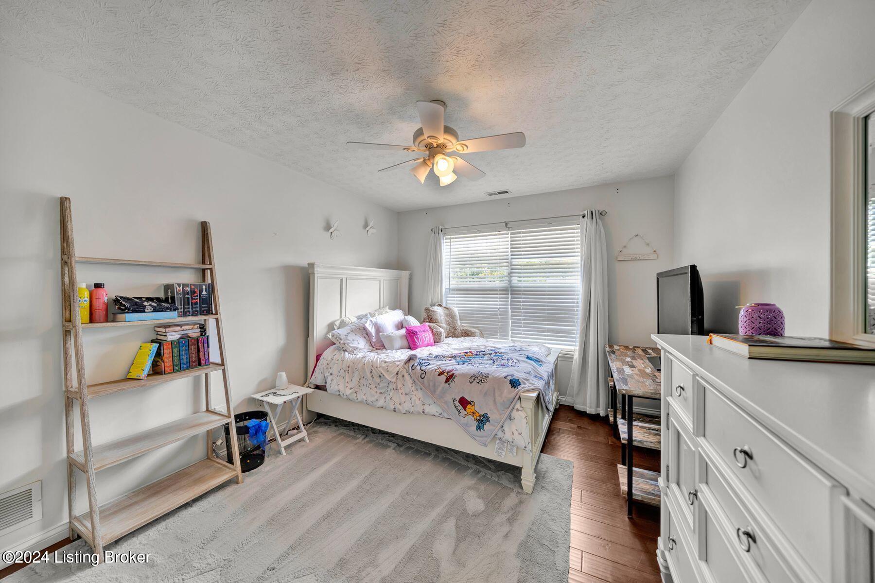 4022 Bolling Brook Dr