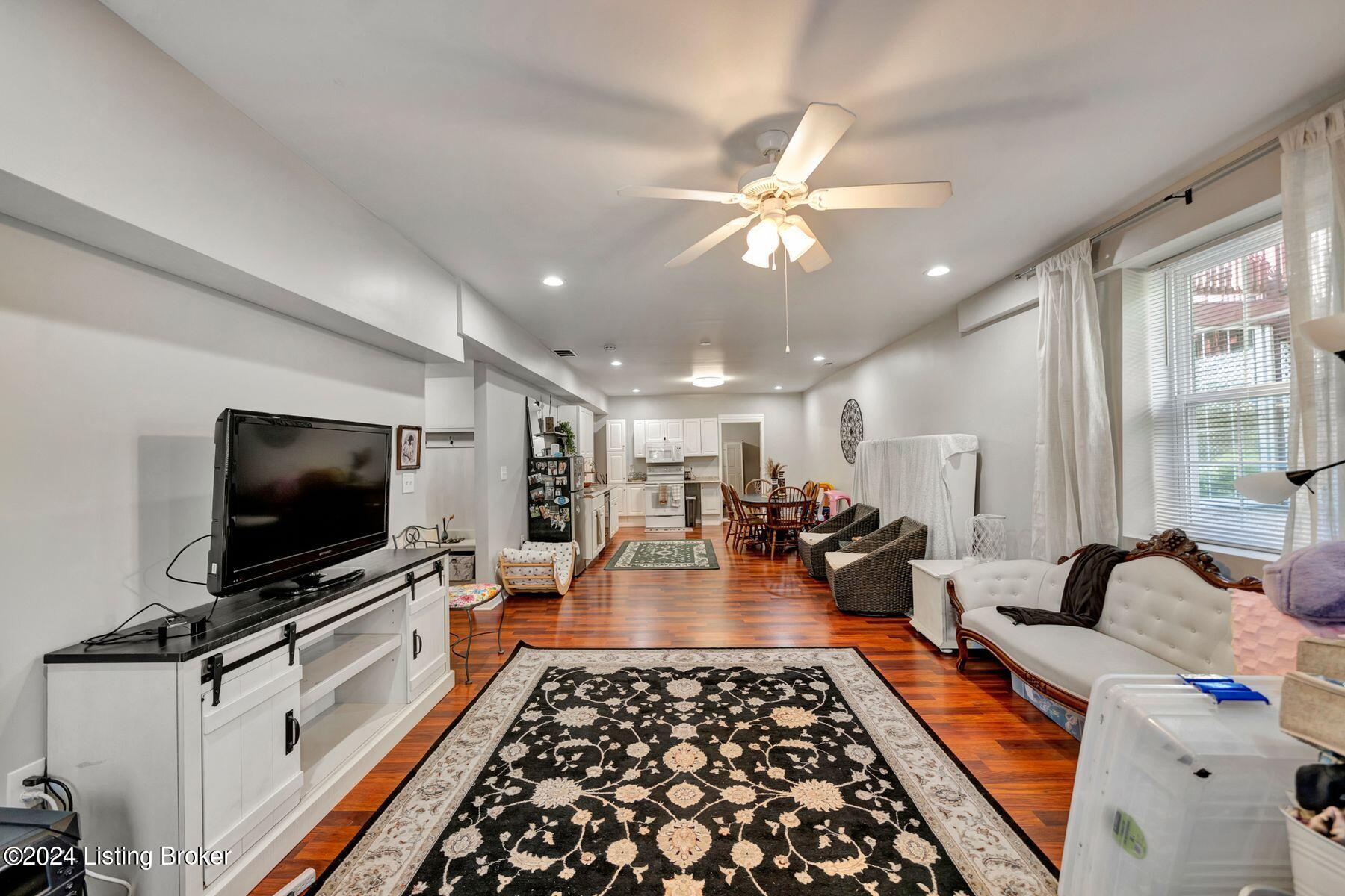 4022 Bolling Brook Dr
