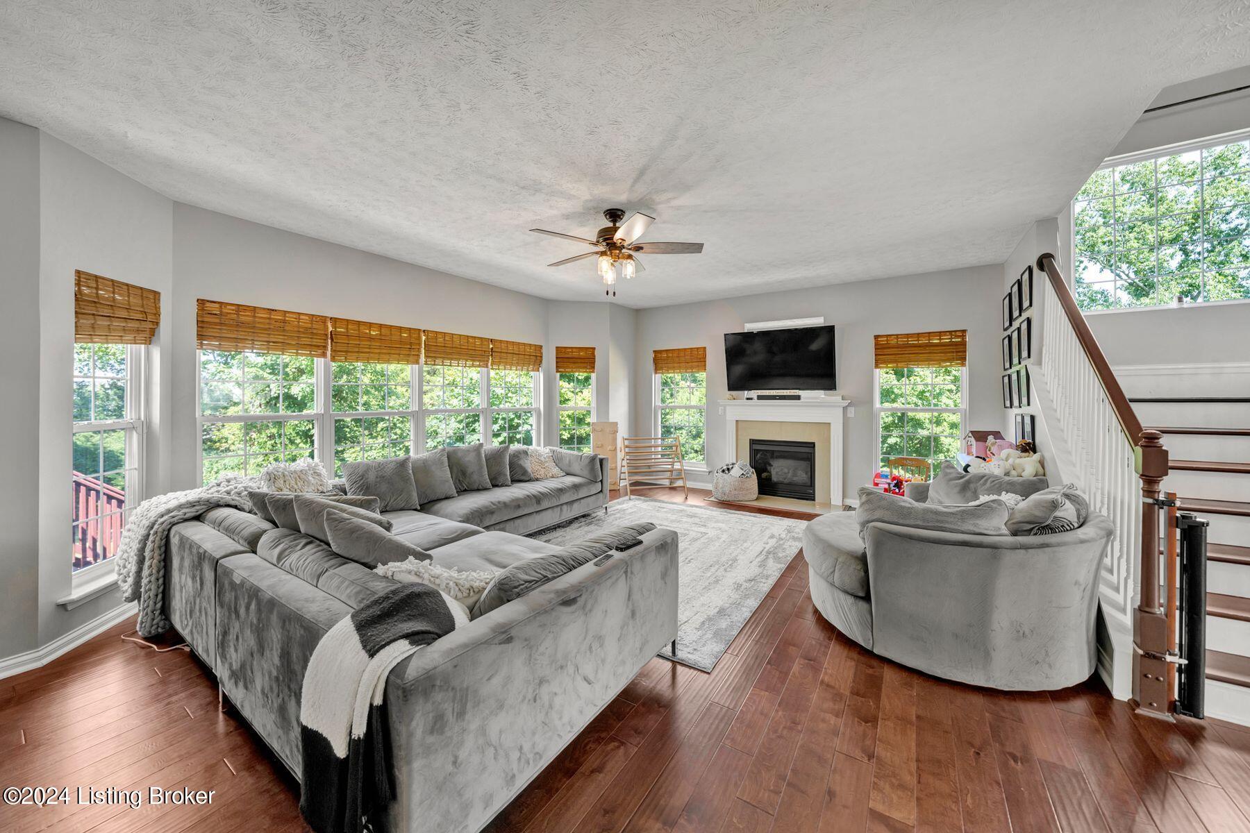 4022 Bolling Brook Dr