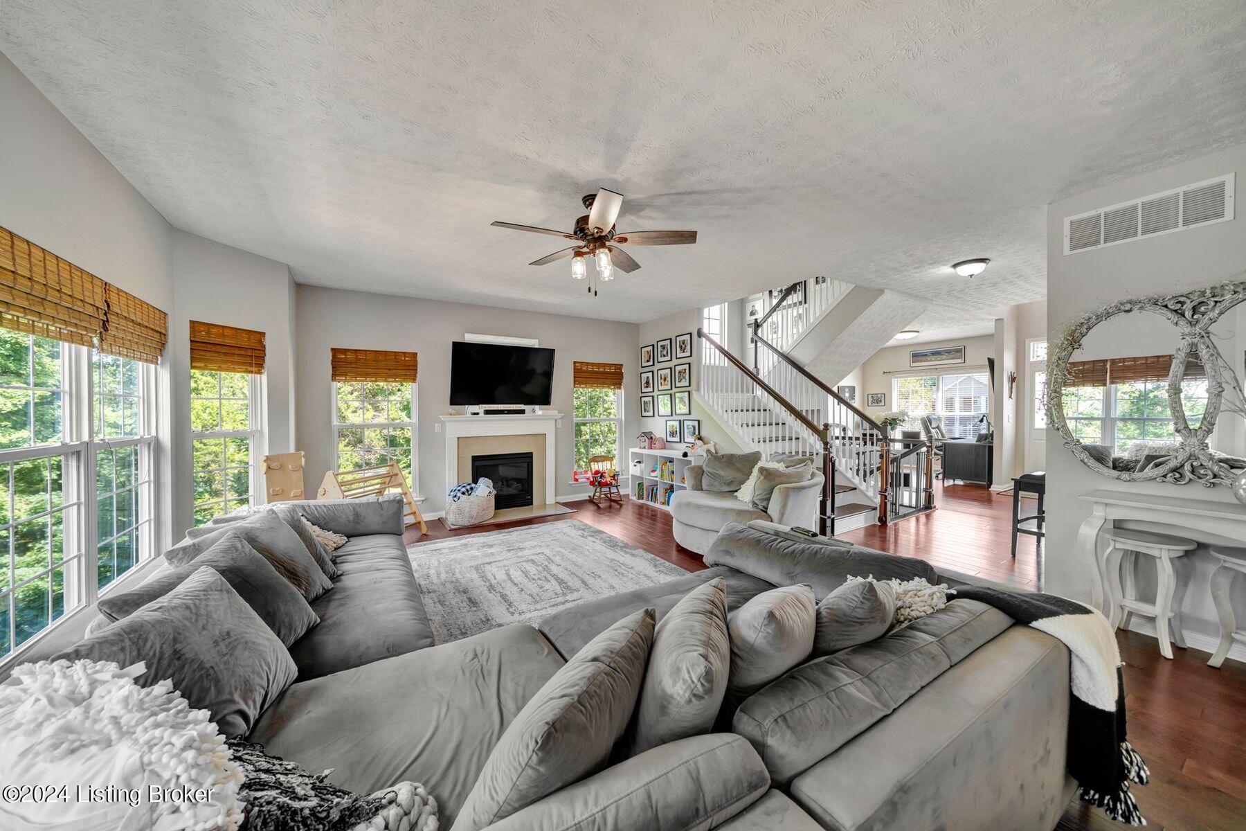 4022 Bolling Brook Dr