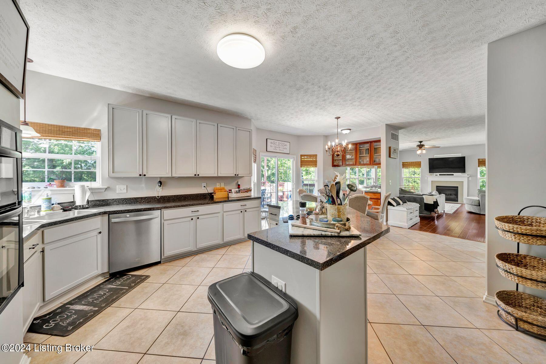 4022 Bolling Brook Dr