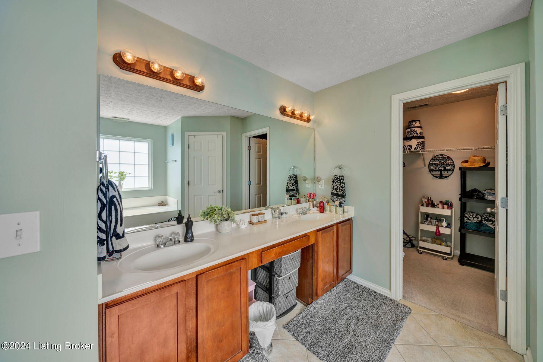 4022 Bolling Brook Dr