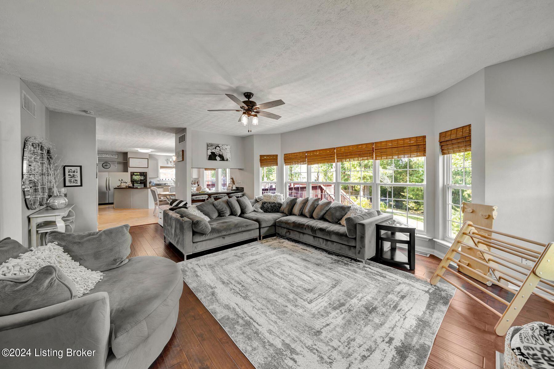 4022 Bolling Brook Dr