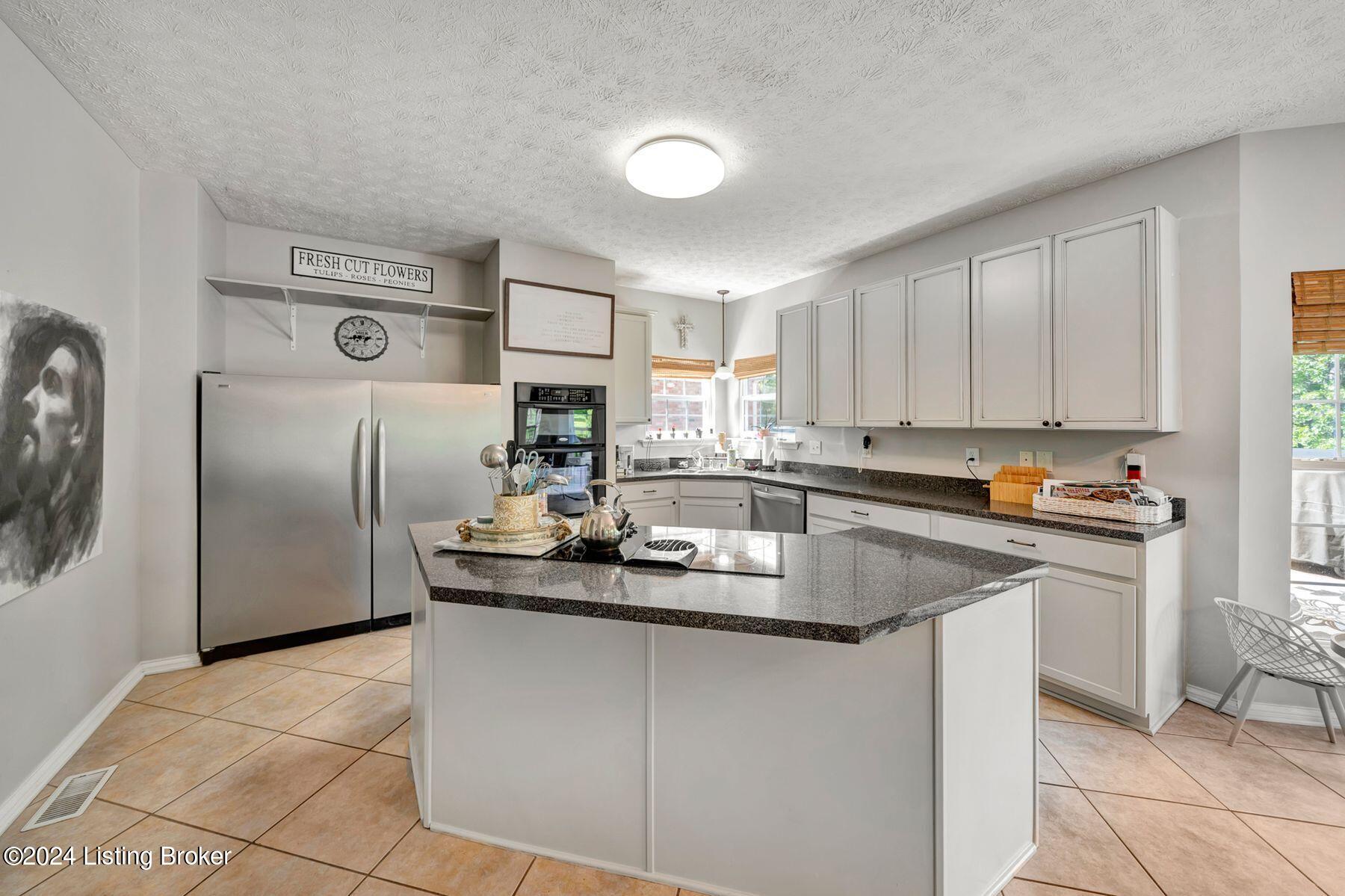 4022 Bolling Brook Dr