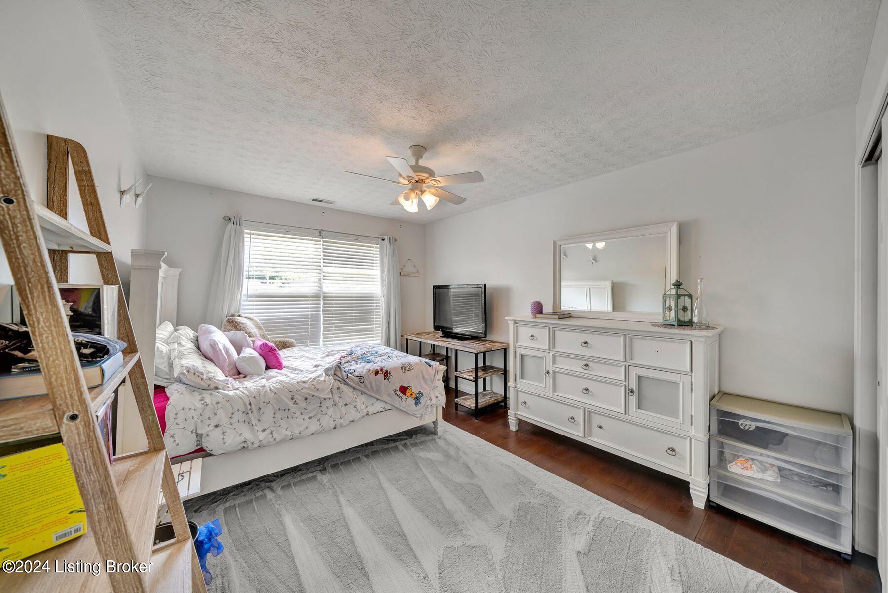 4022 Bolling Brook Dr