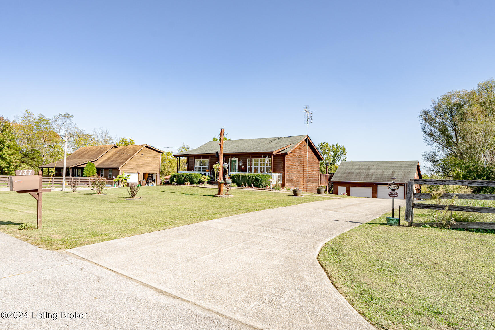 137 Old Possum Ridge Rd