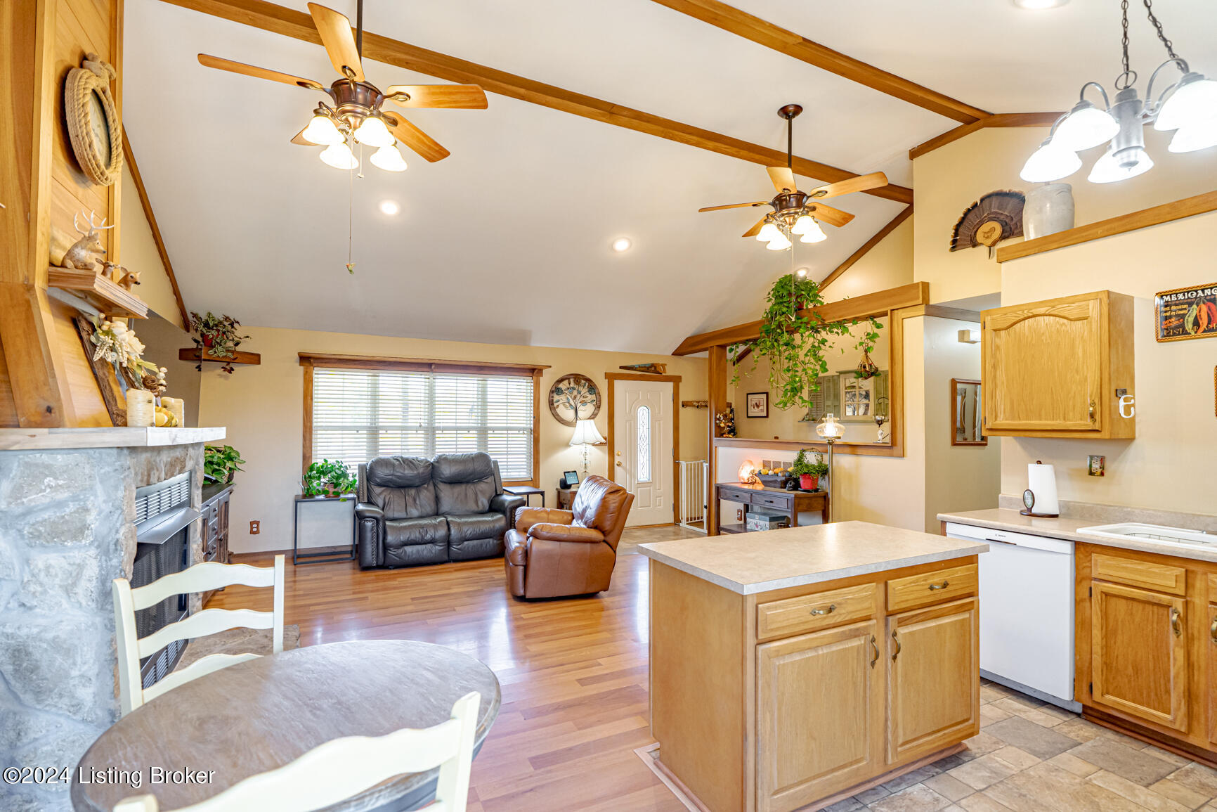 137 Old Possum Ridge Rd