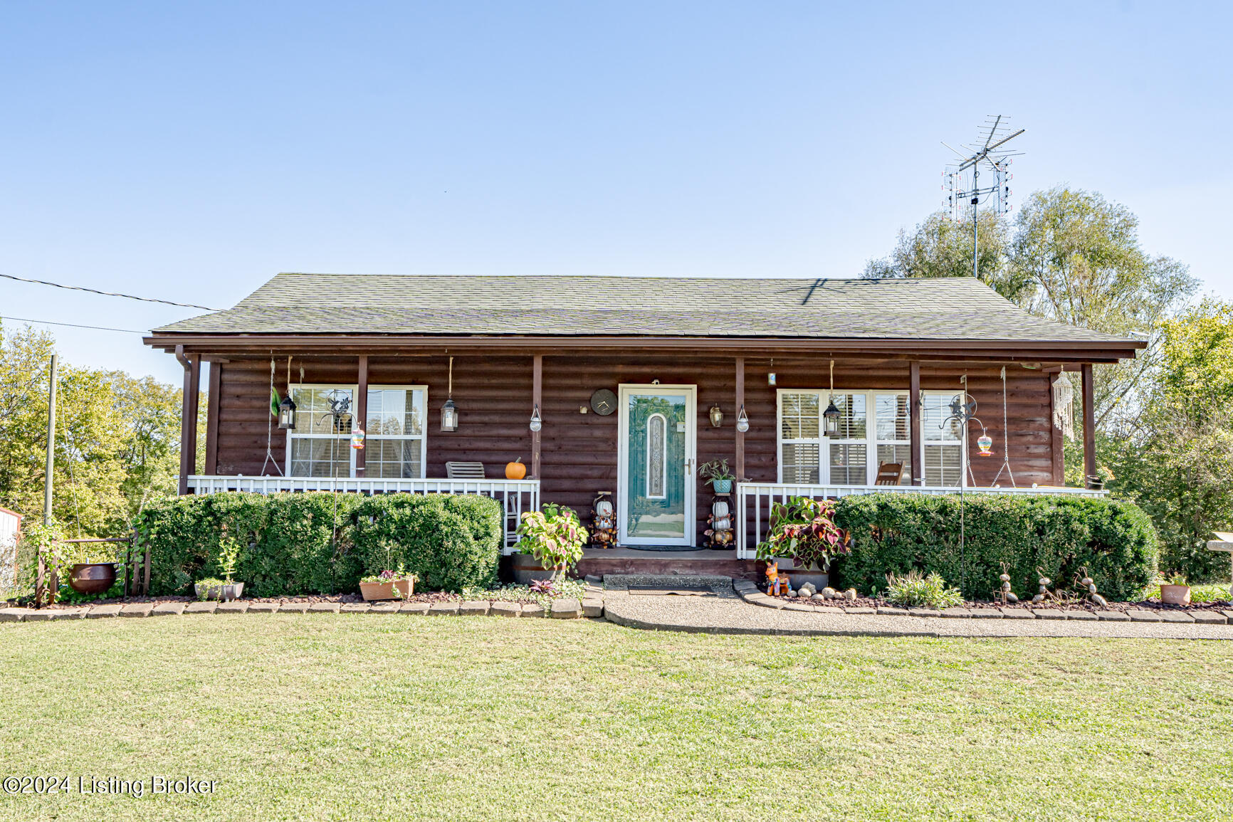 137 Old Possum Ridge Rd