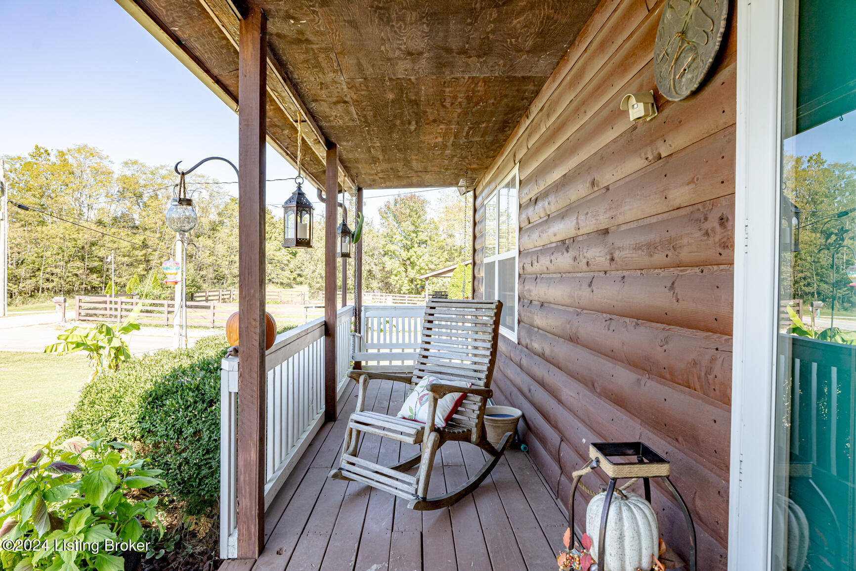 137 Old Possum Ridge Rd