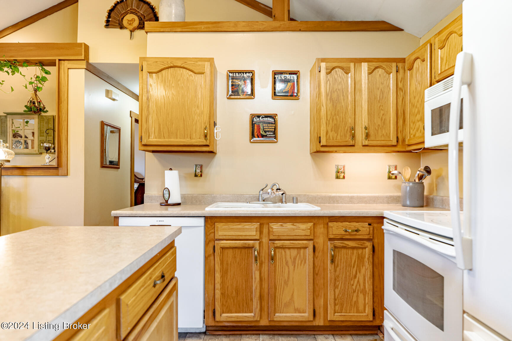 137 Old Possum Ridge Rd