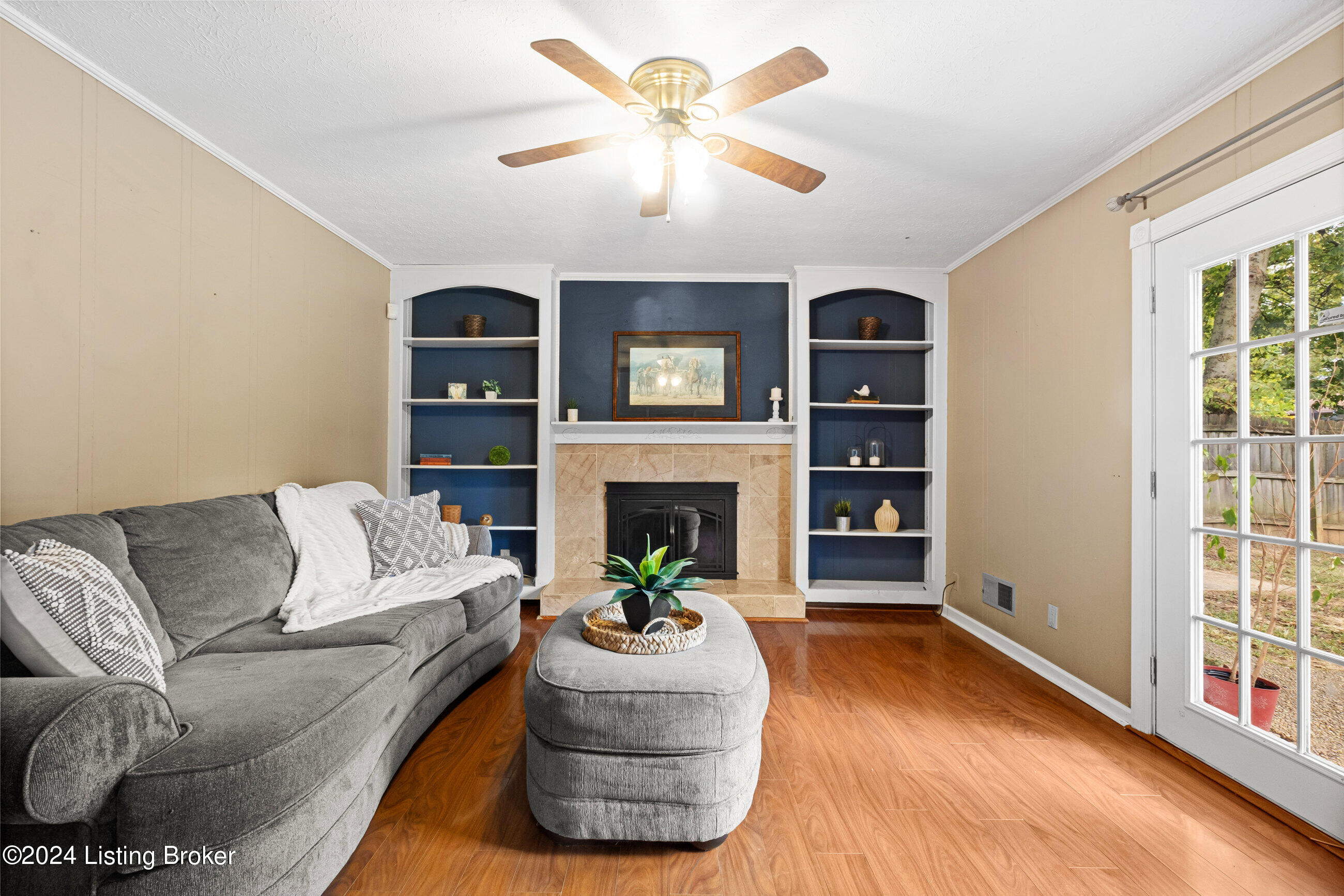 8708 Avondale Ct