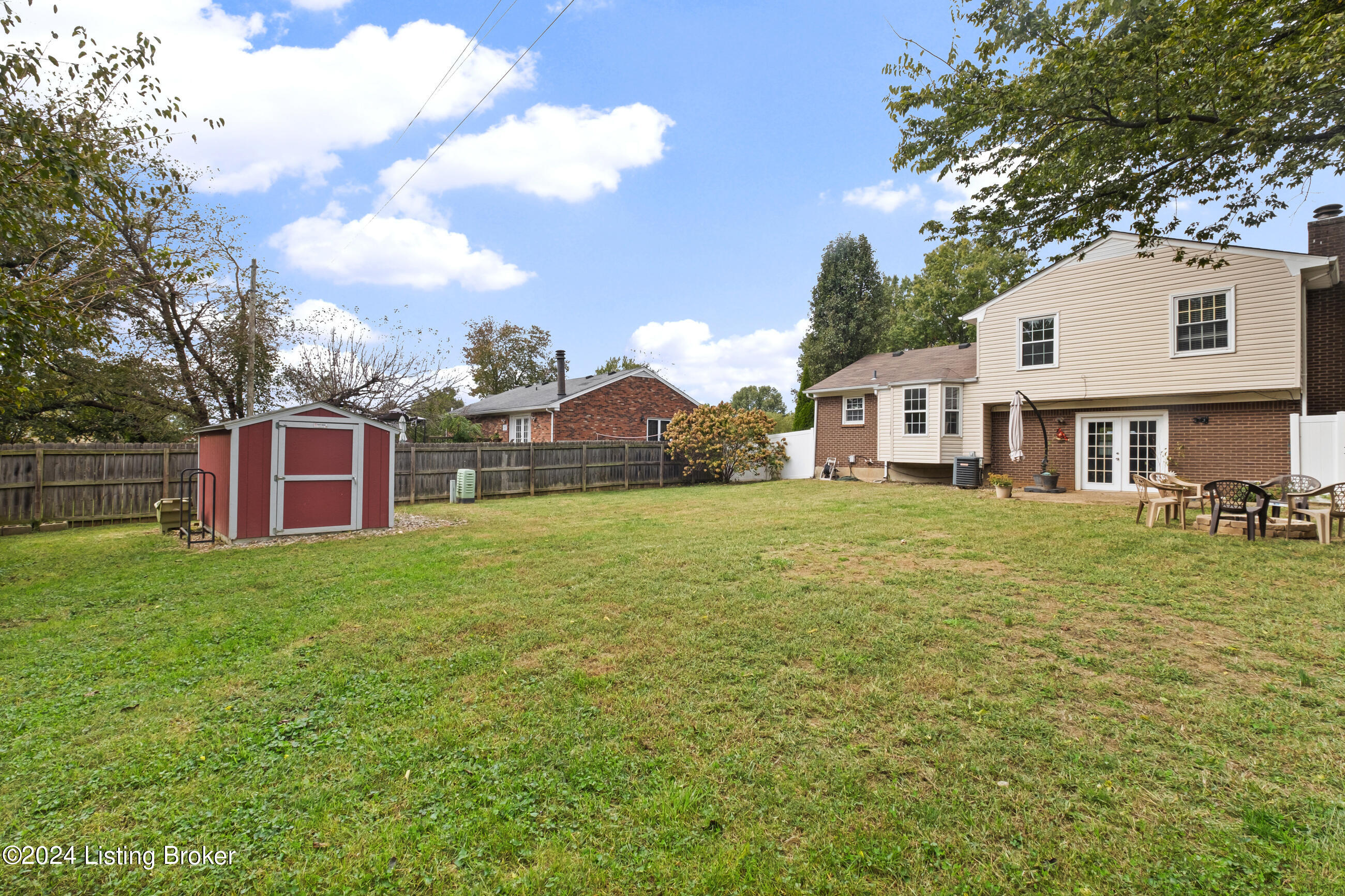 8708 Avondale Ct