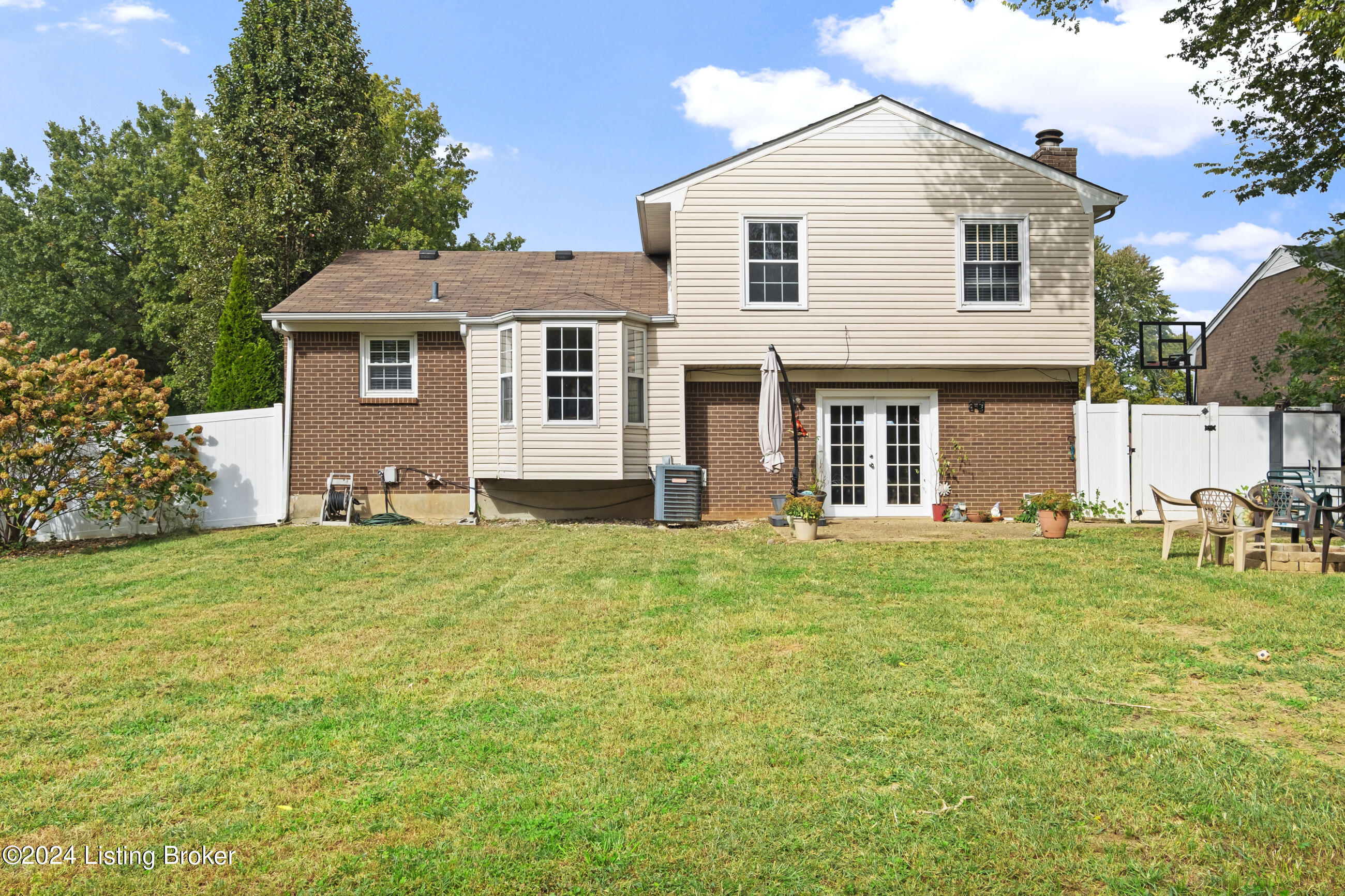 8708 Avondale Ct
