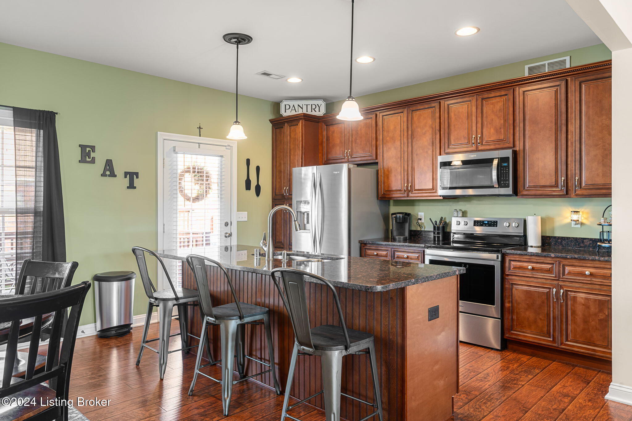138 Elder Glen Ct