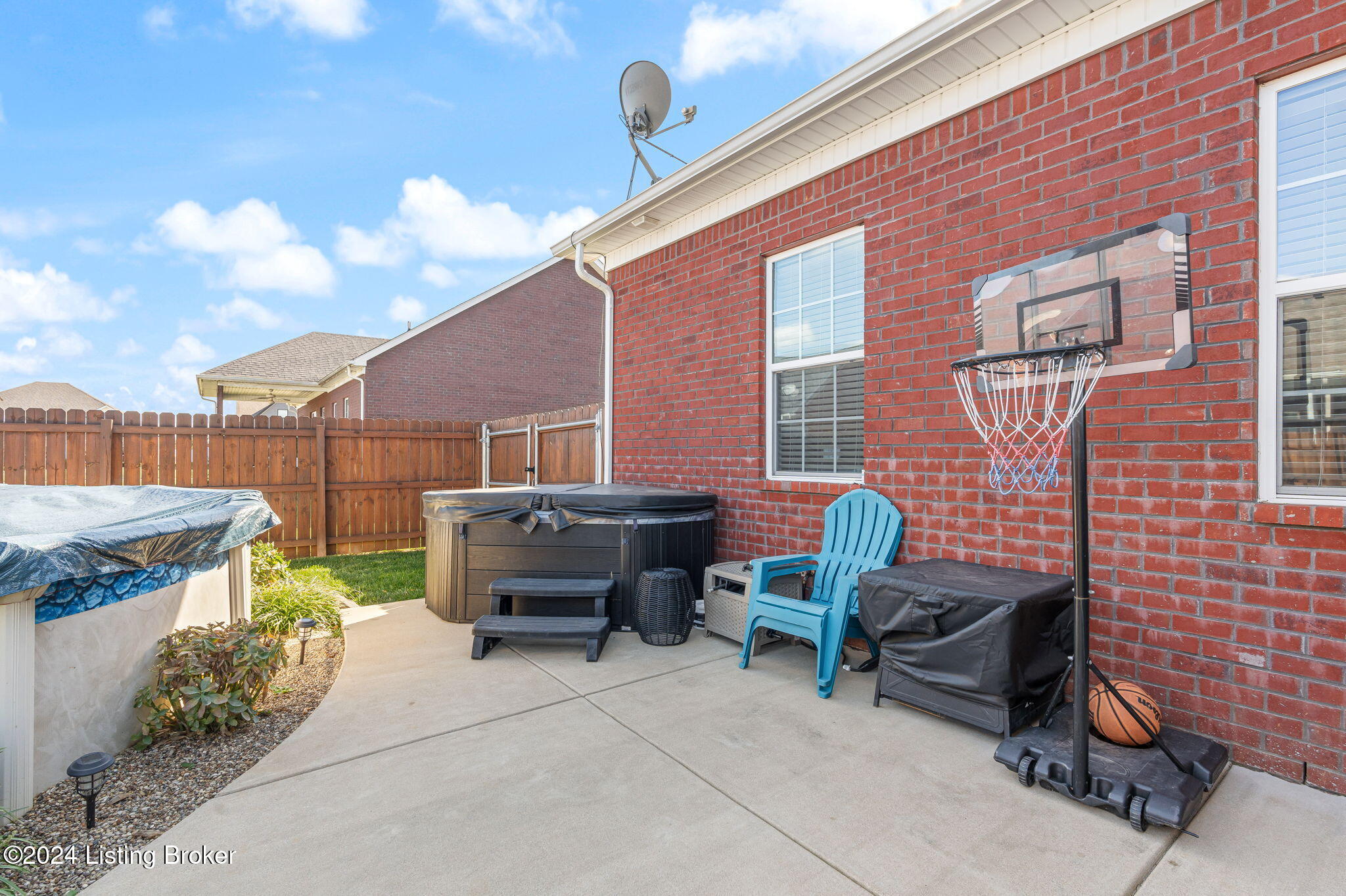 138 Elder Glen Ct