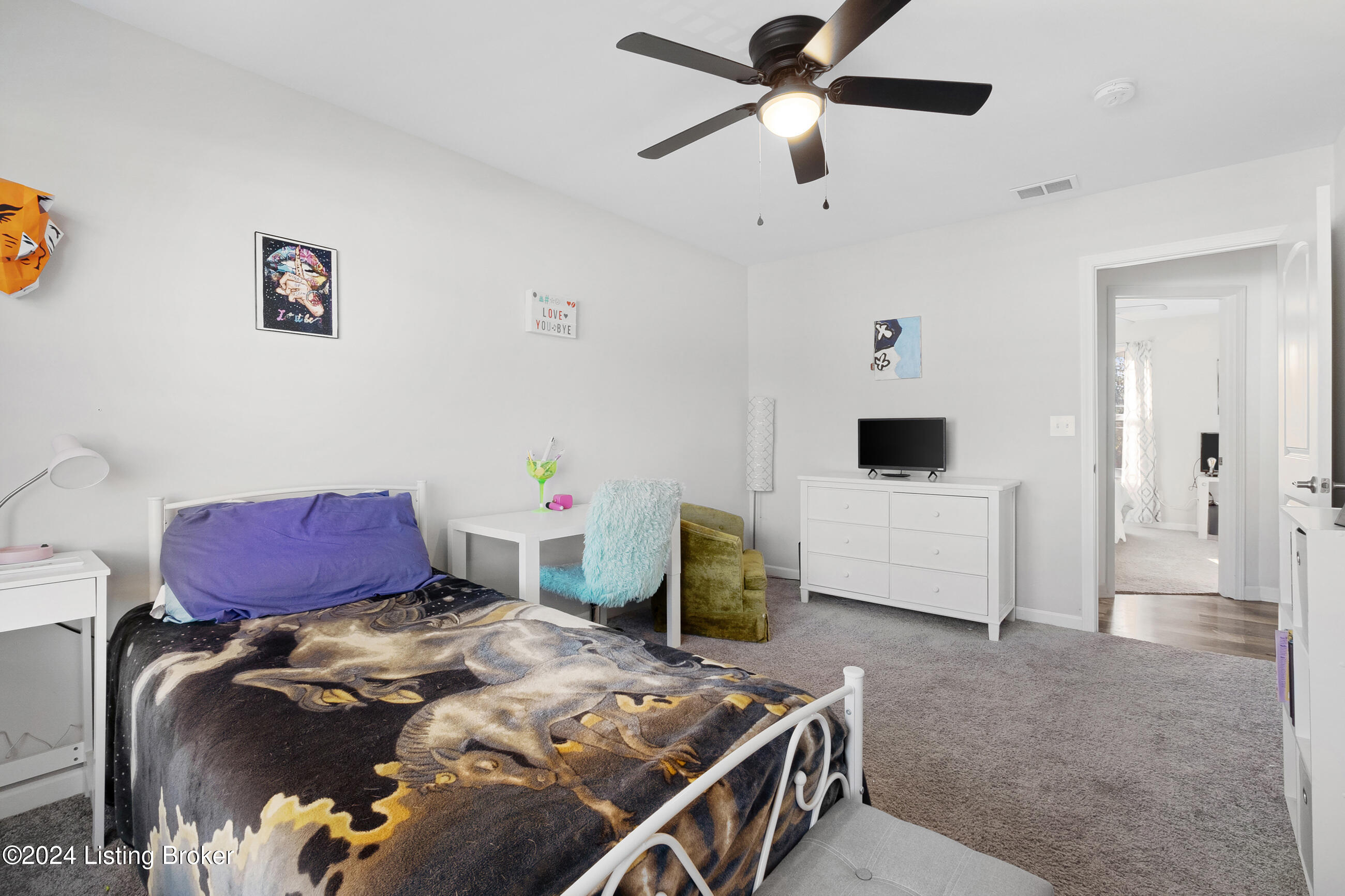 9022 Manslick Commons Dr