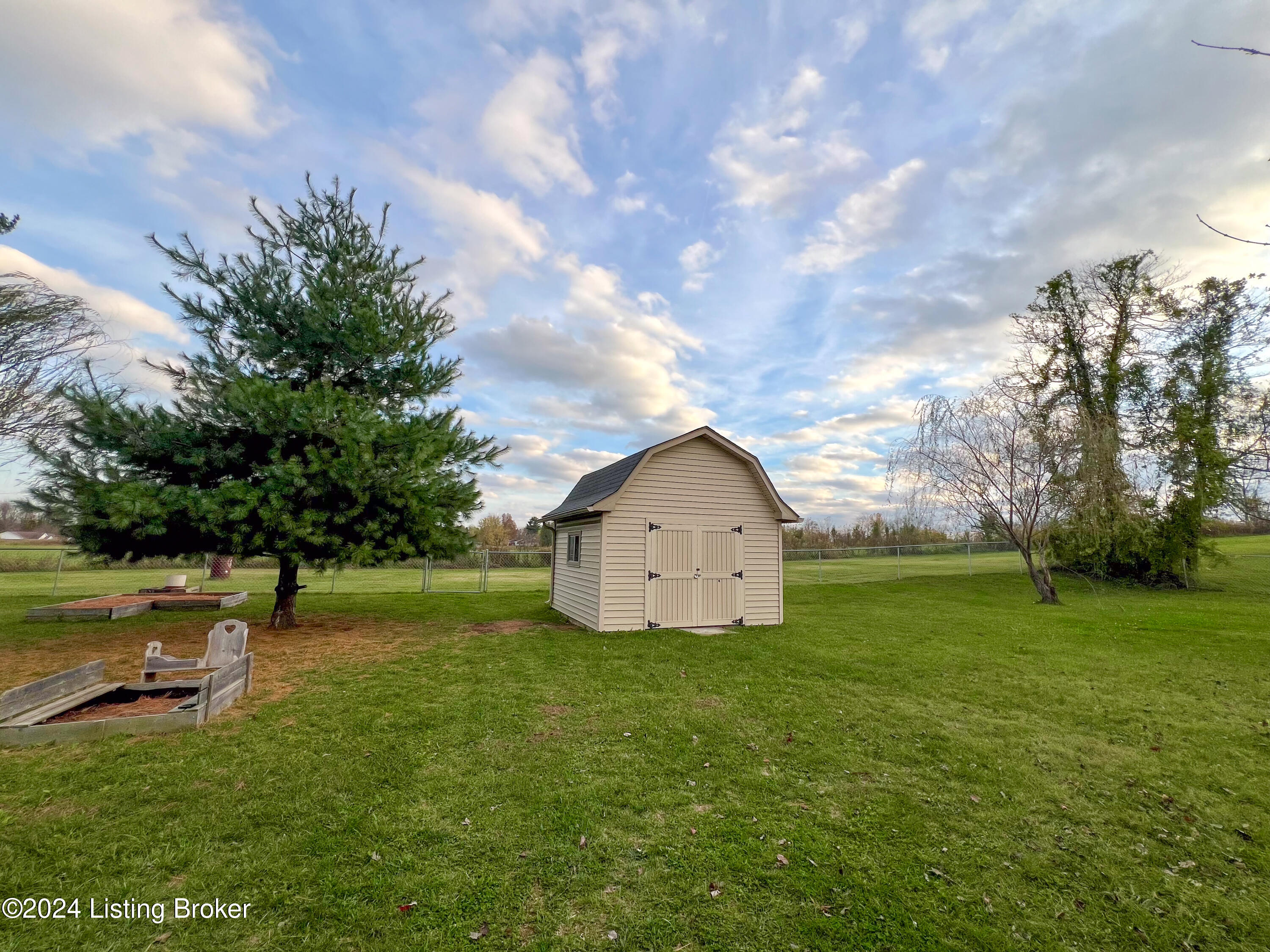 264 Gene St
