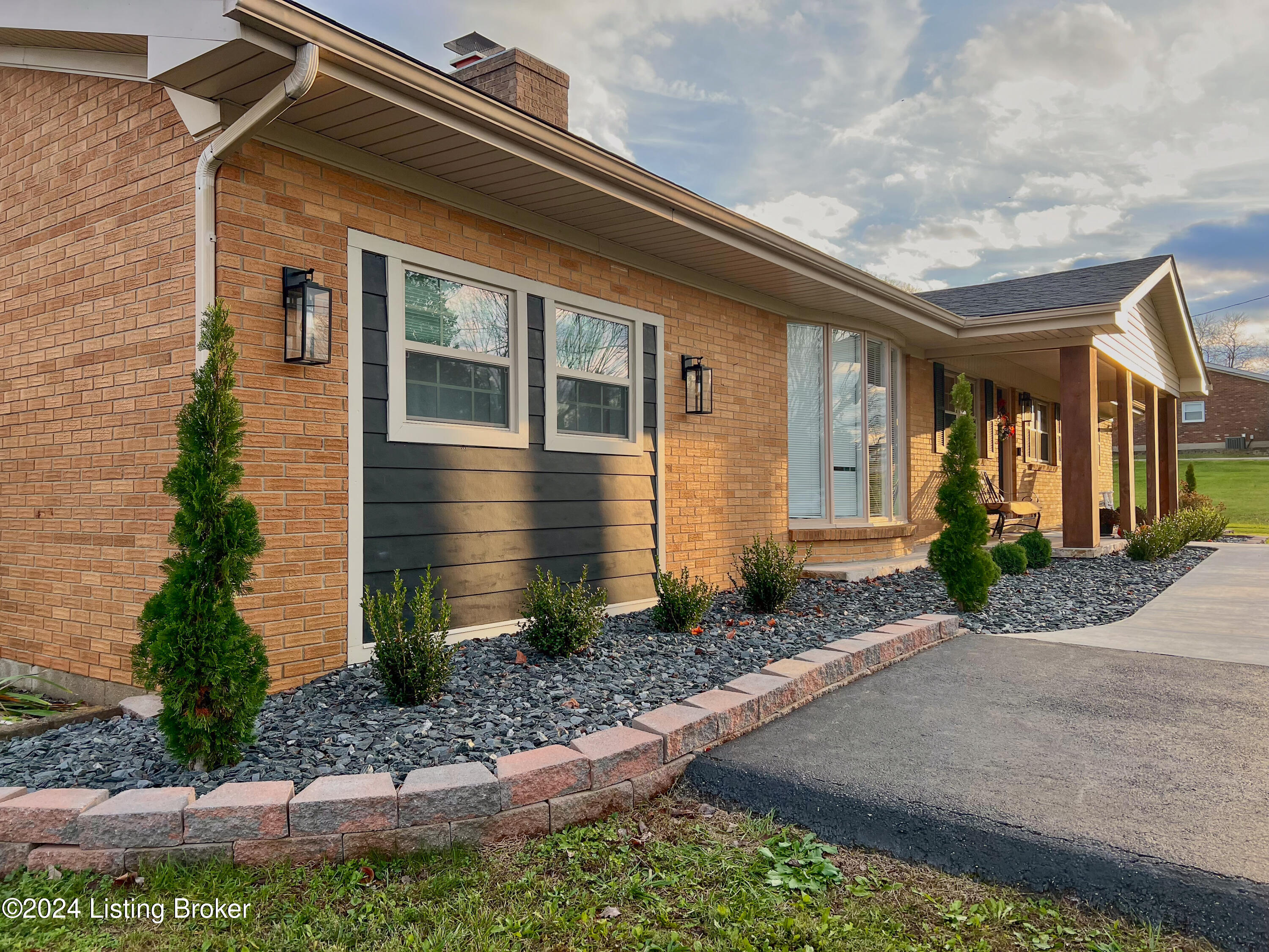 264 Gene St