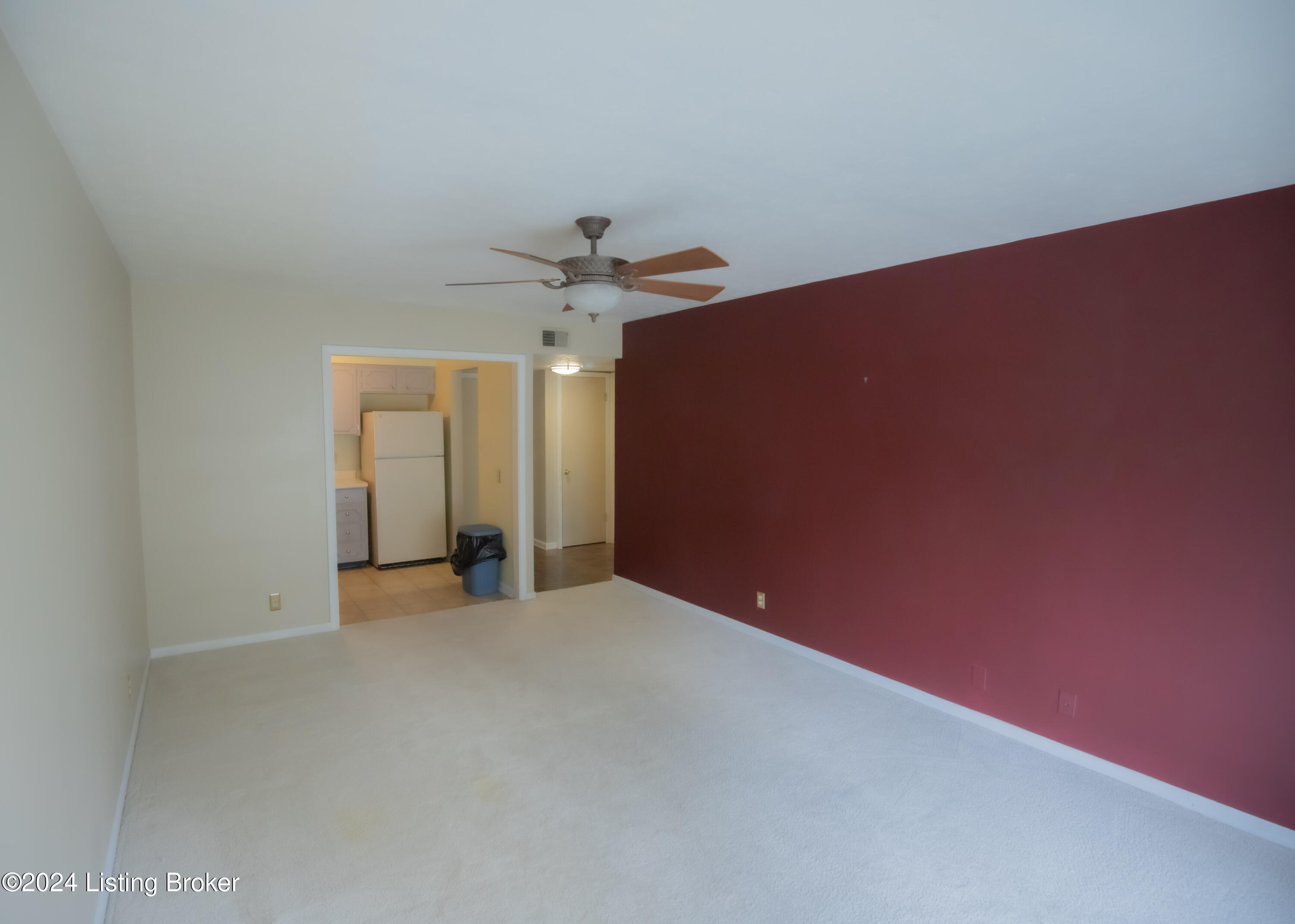 1935 Gardiner Ln, C39