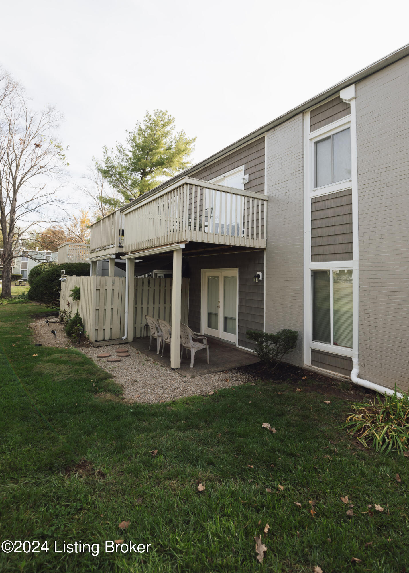 1935 Gardiner Ln, C39