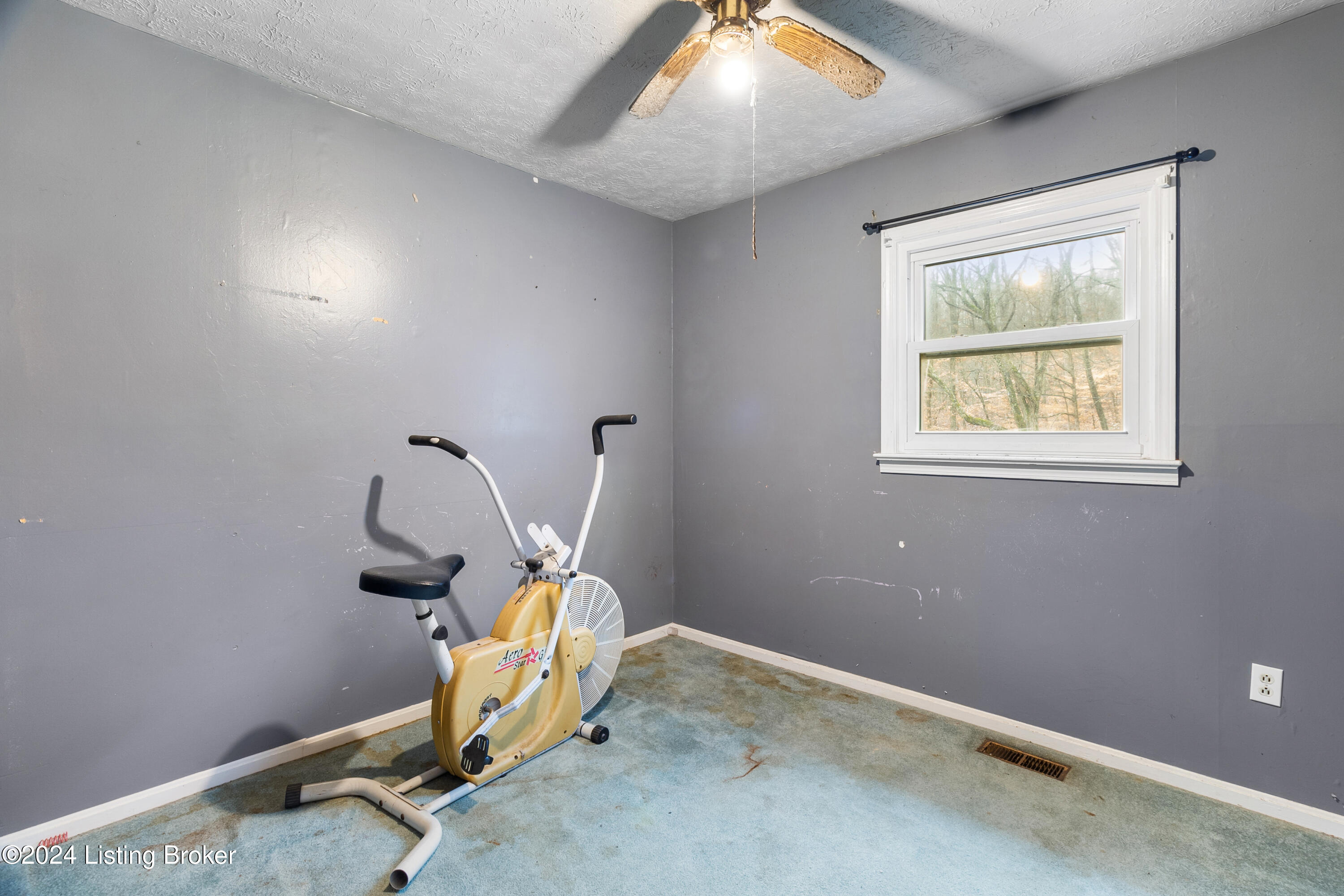 410 Roe Hill Rd