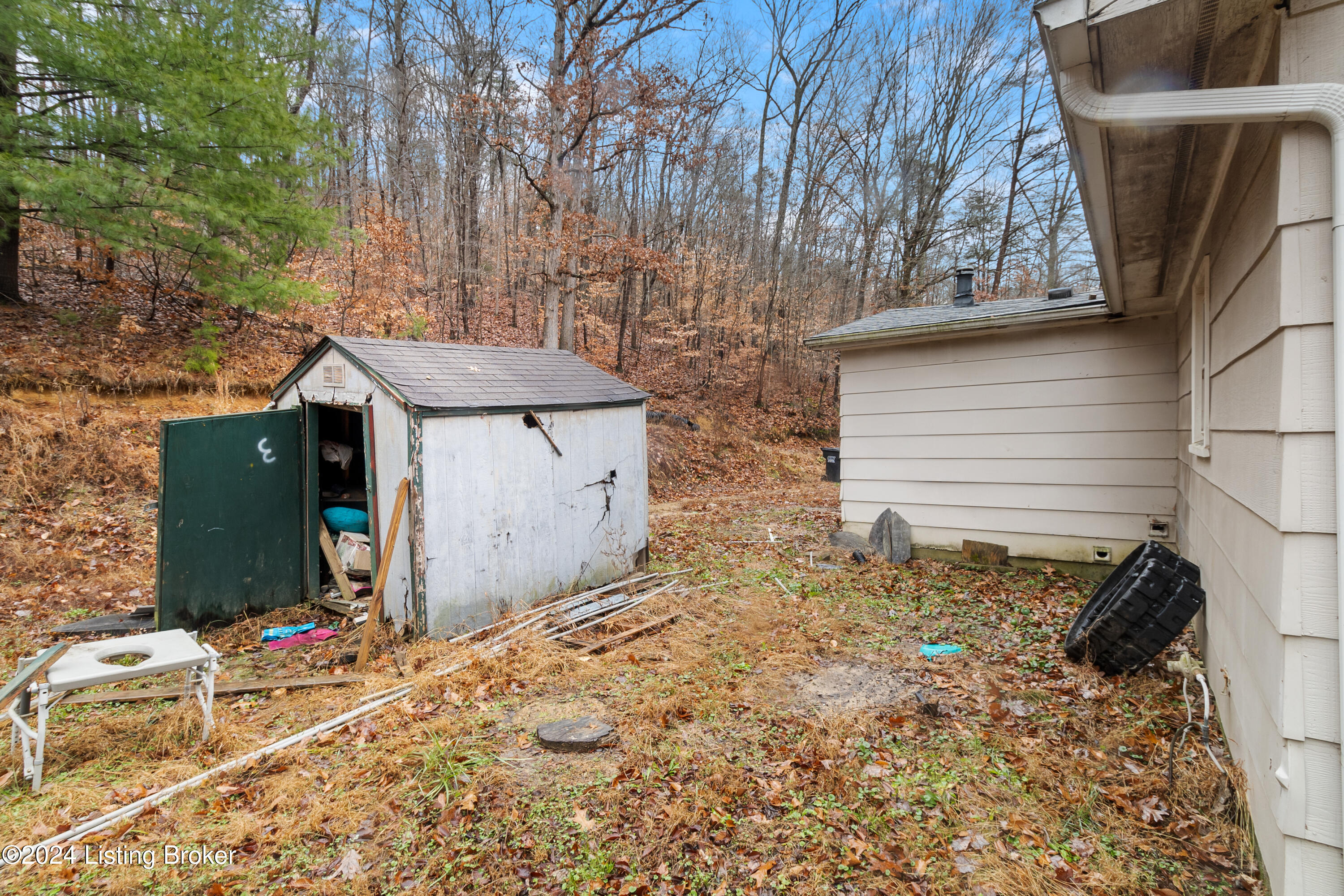 410 Roe Hill Rd