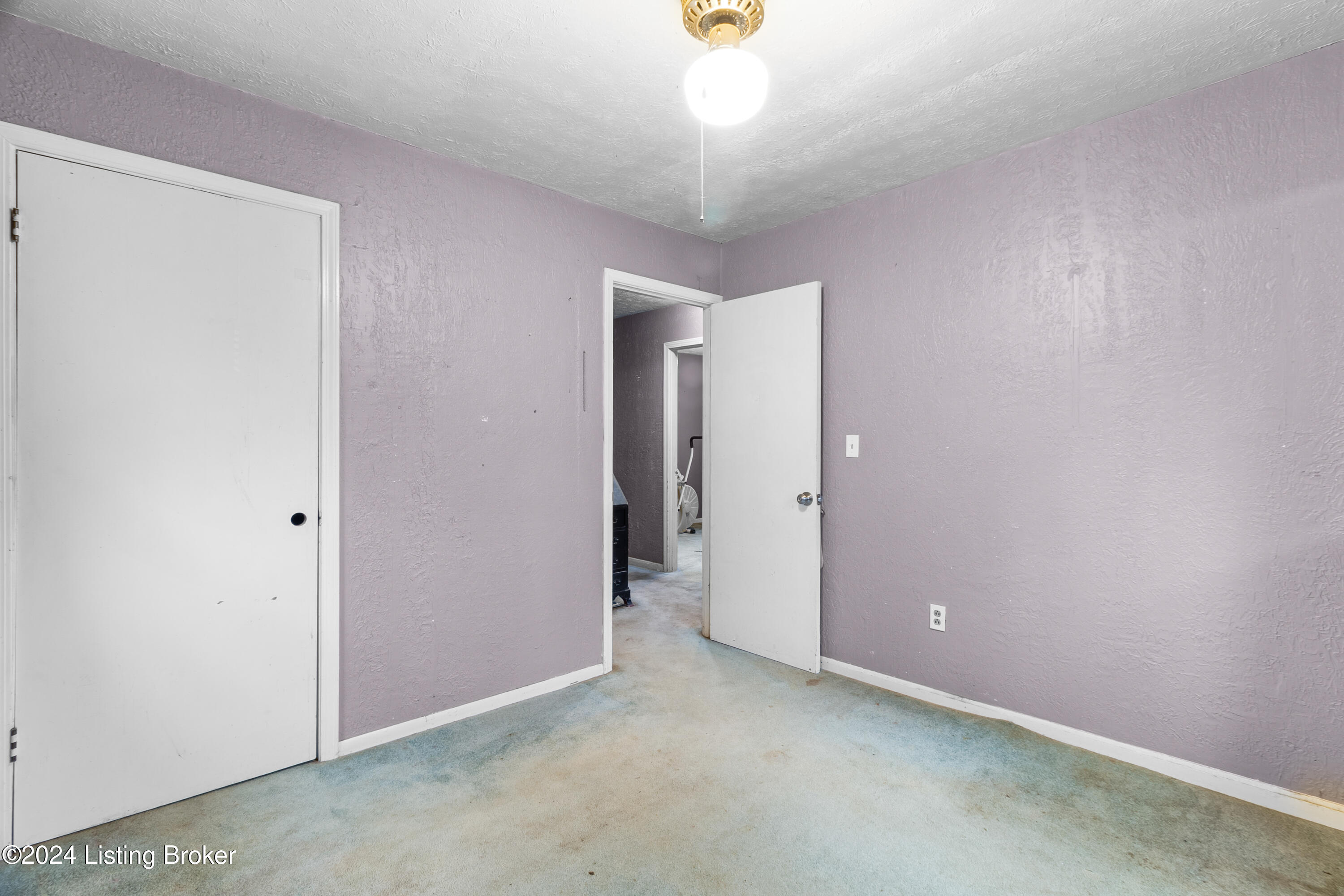 410 Roe Hill Rd