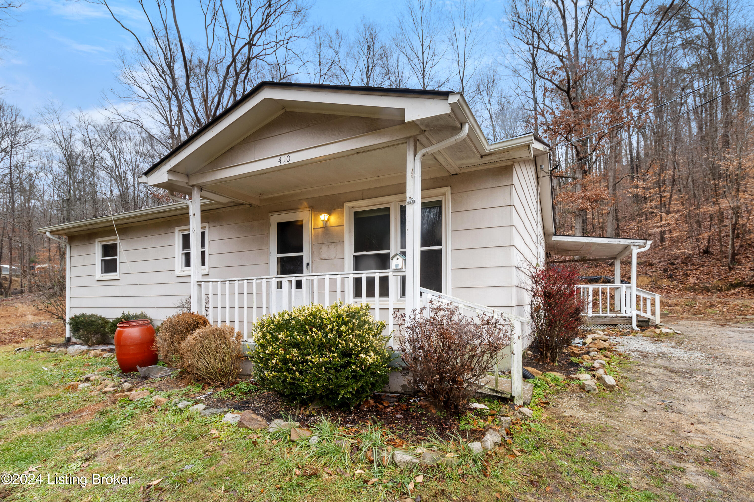410 Roe Hill Rd
