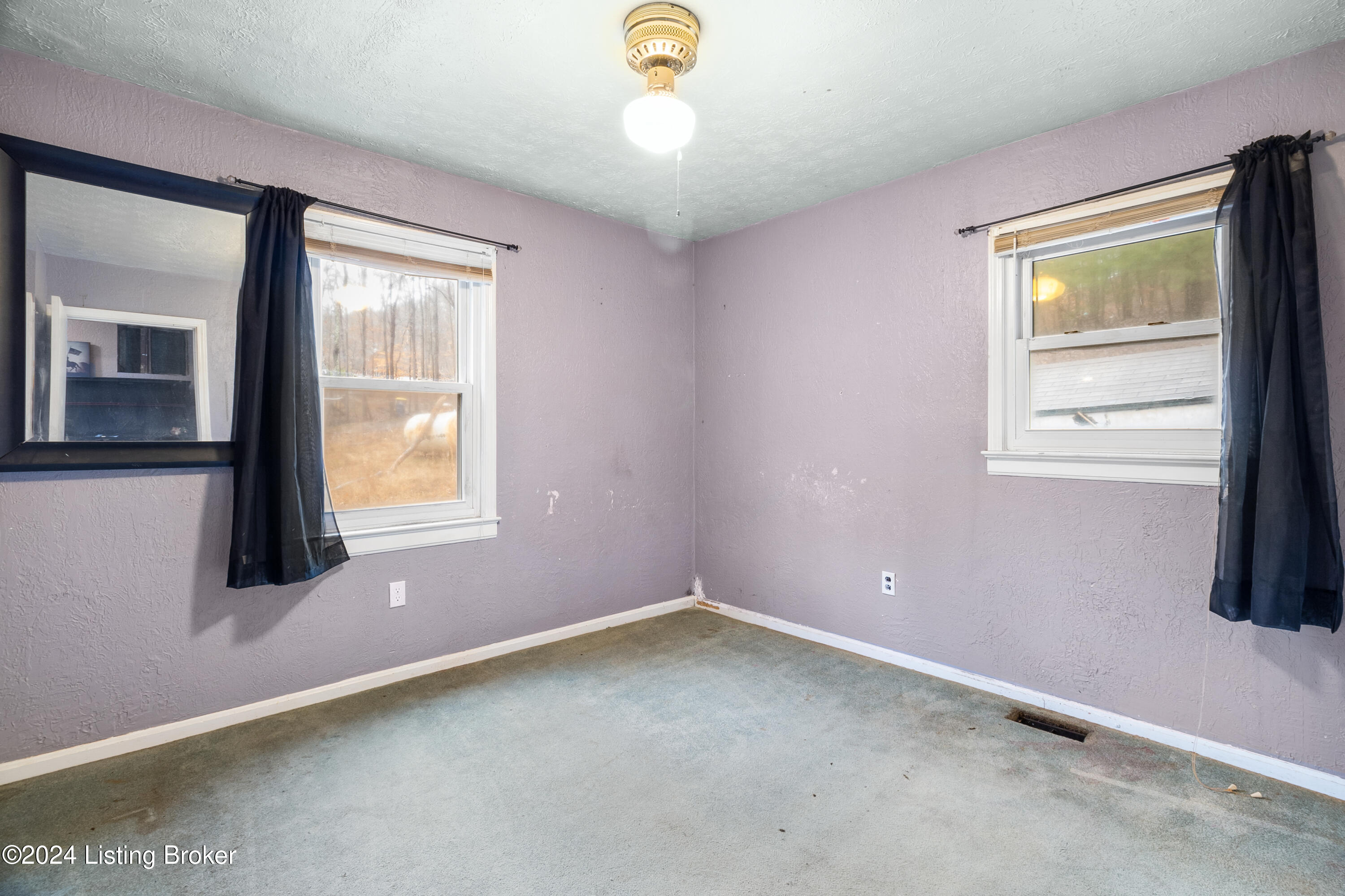 410 Roe Hill Rd