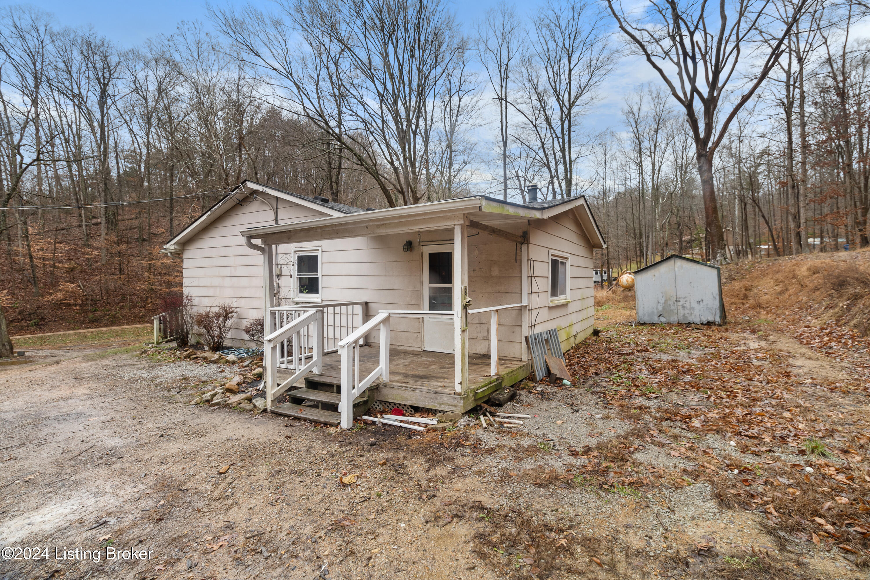 410 Roe Hill Rd