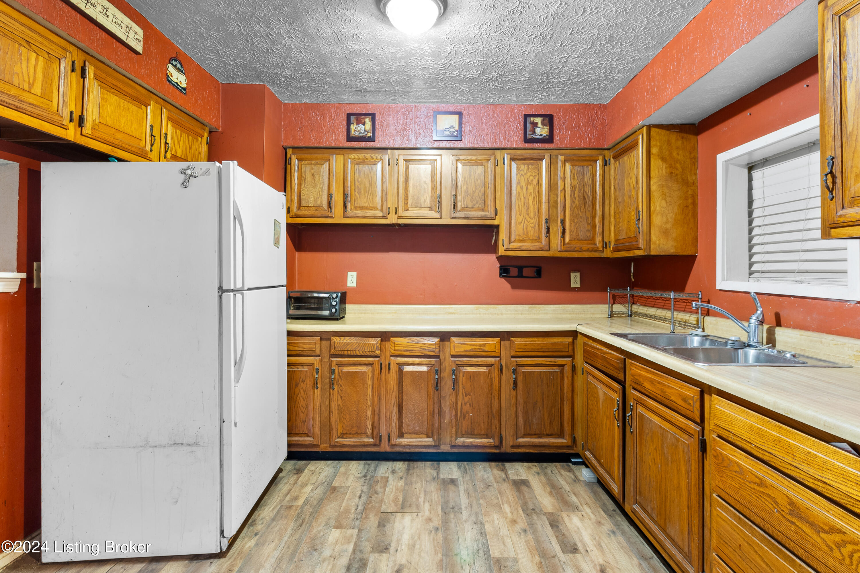 410 Roe Hill Rd