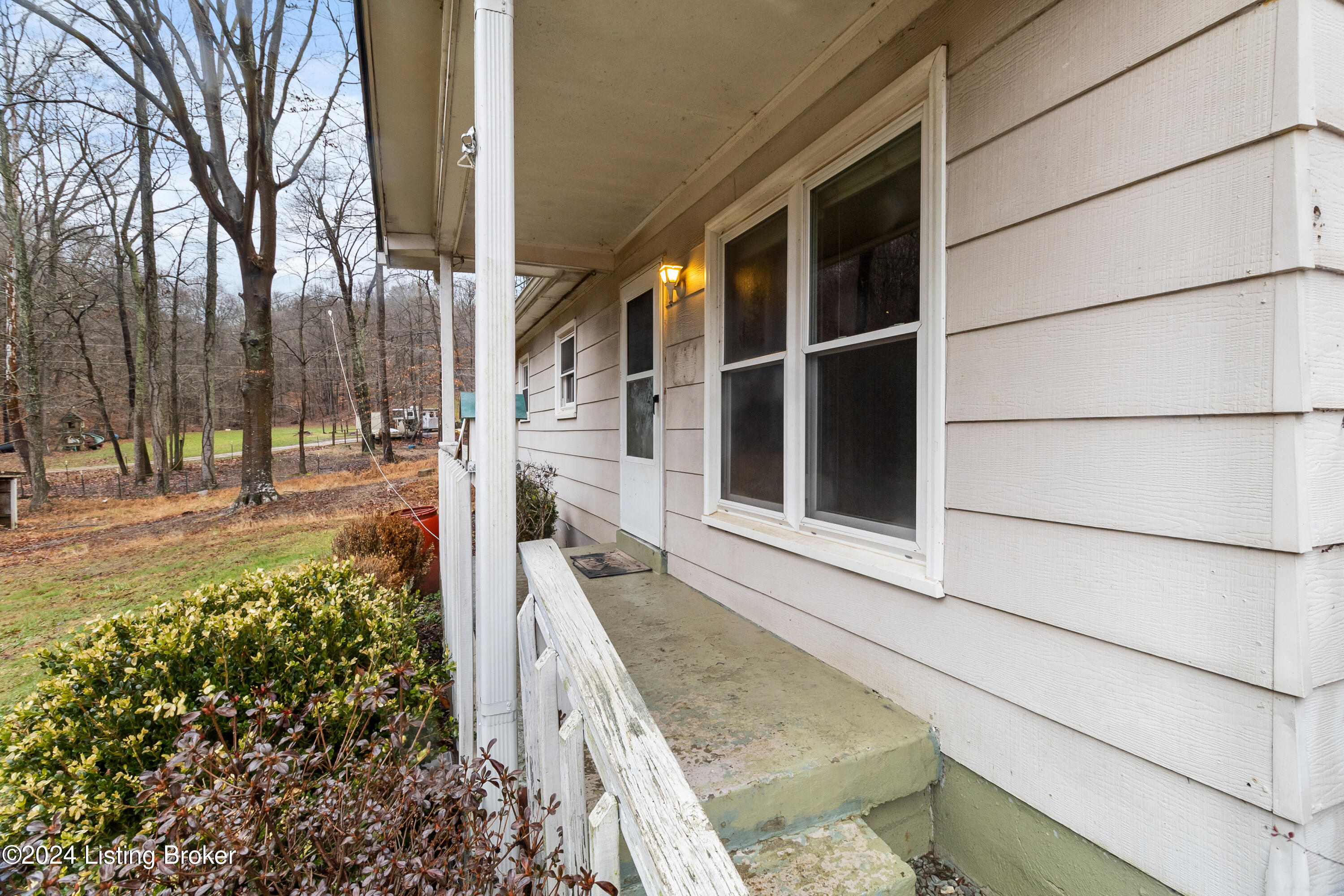 410 Roe Hill Rd