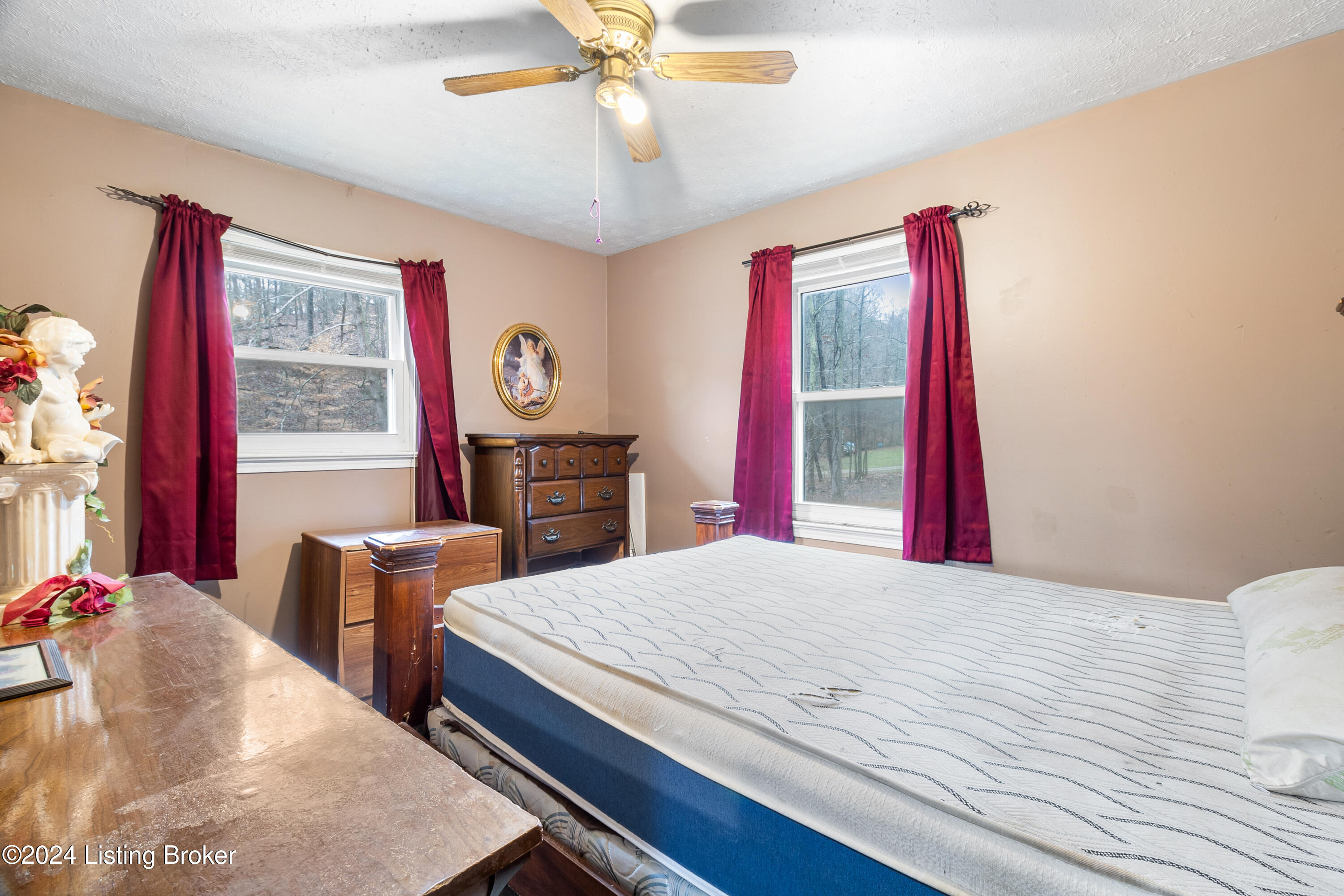 410 Roe Hill Rd