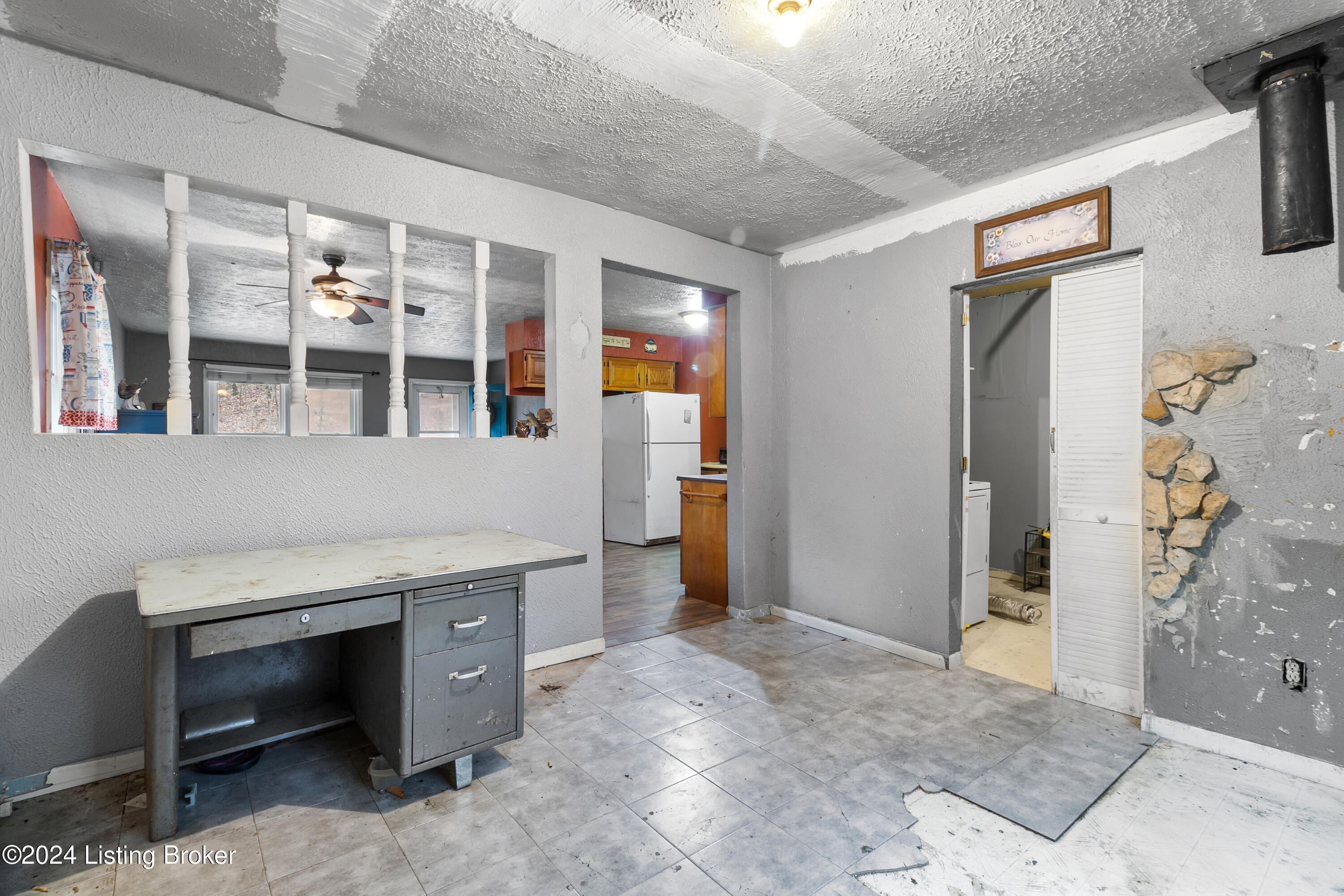 410 Roe Hill Rd