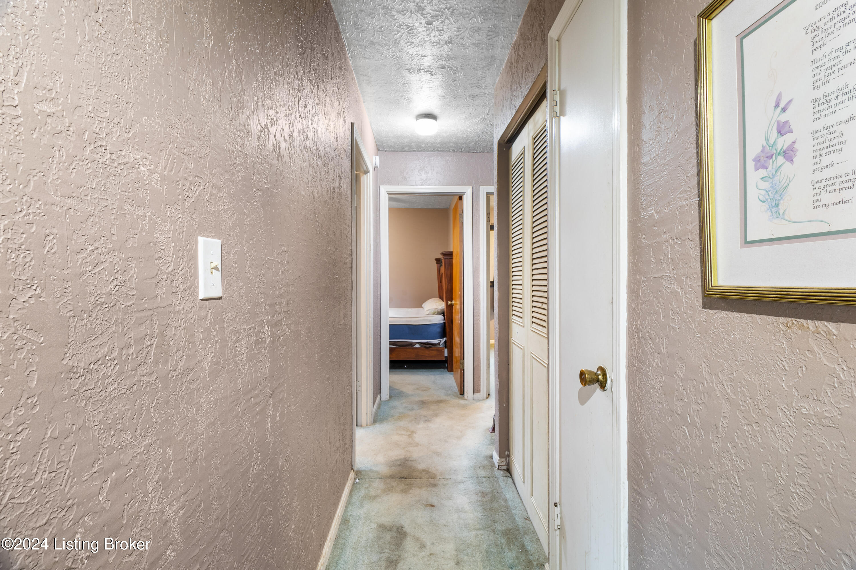 410 Roe Hill Rd