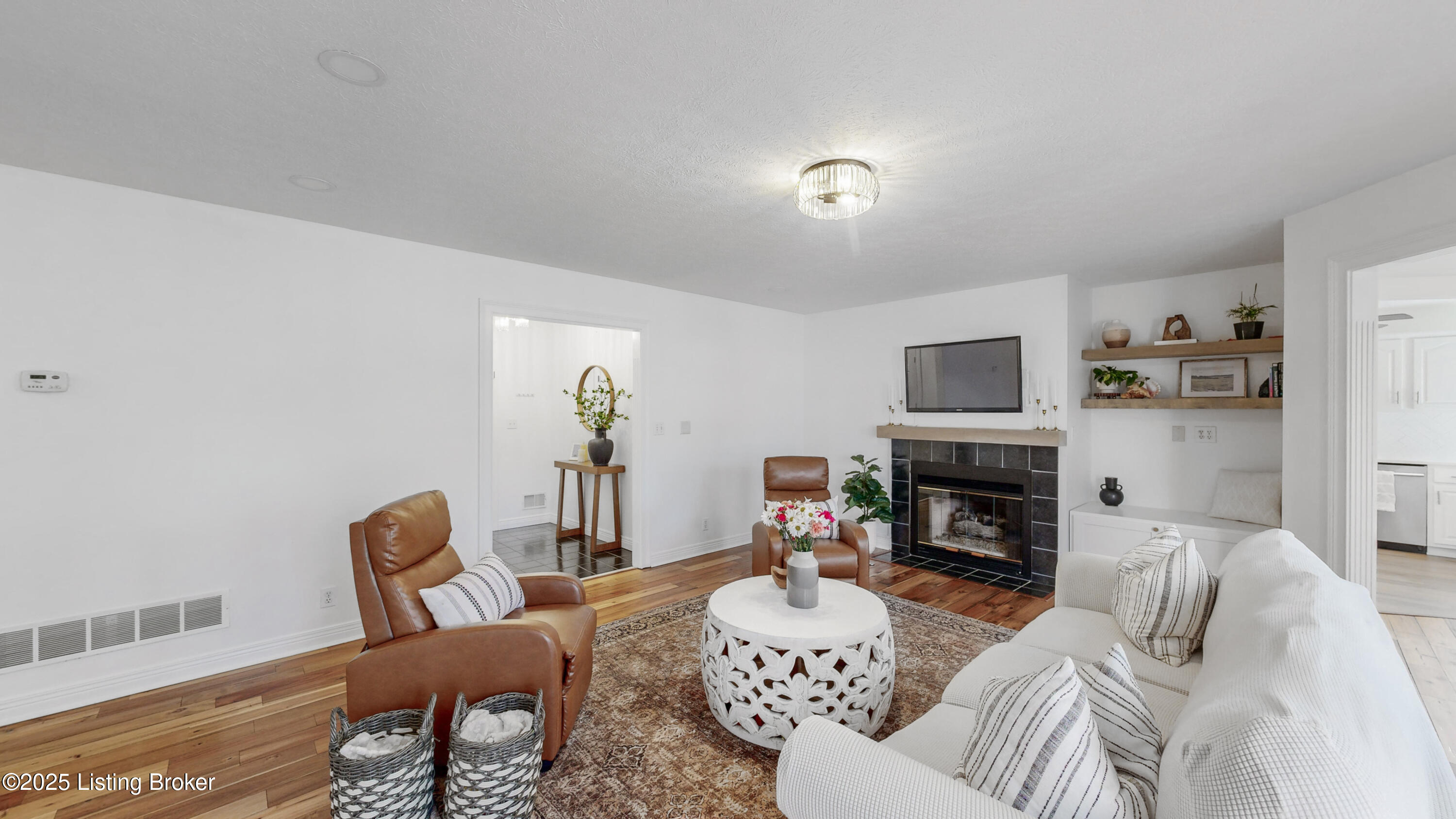 321 Stoneledge Dr