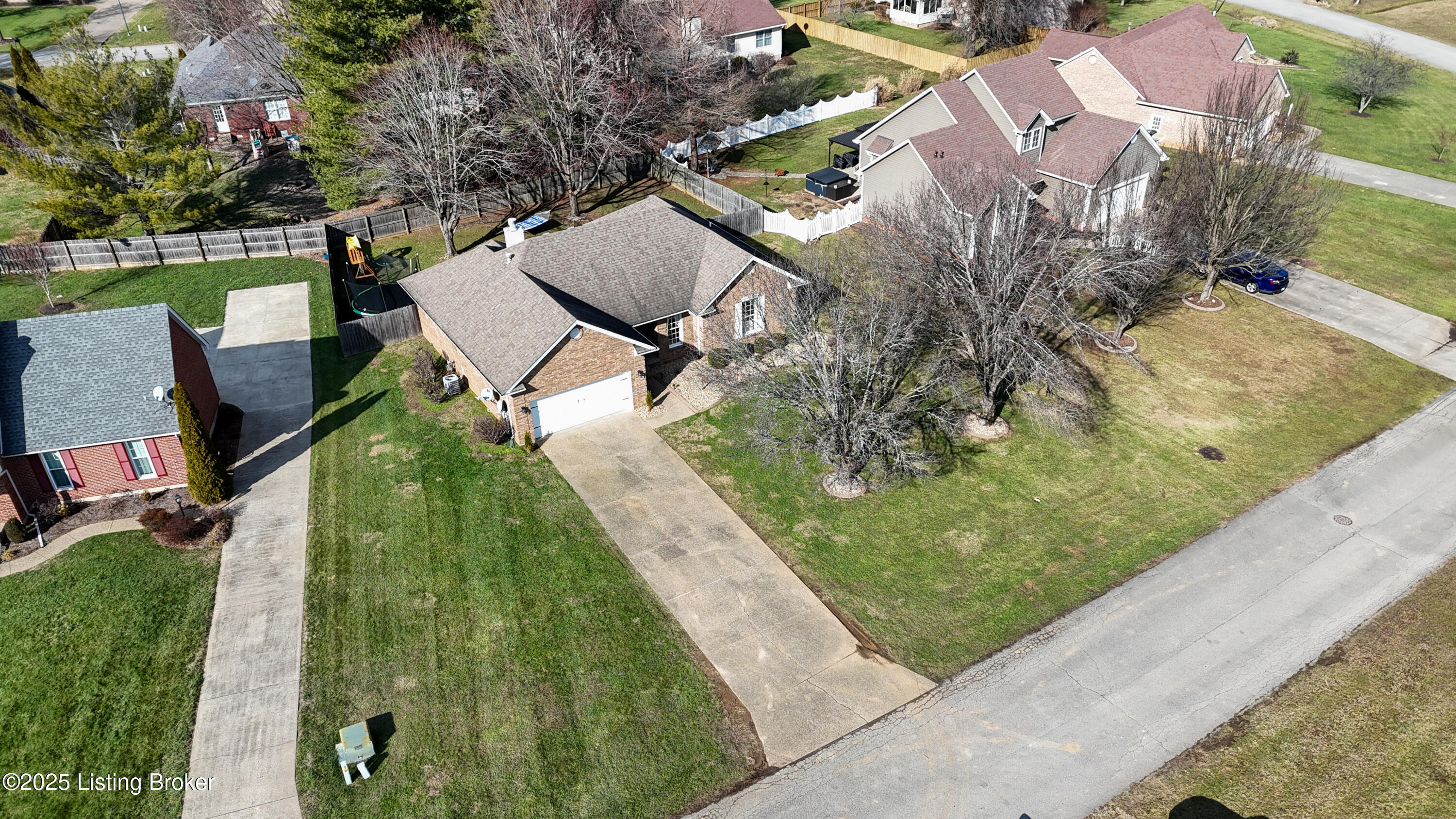 321 Stoneledge Dr