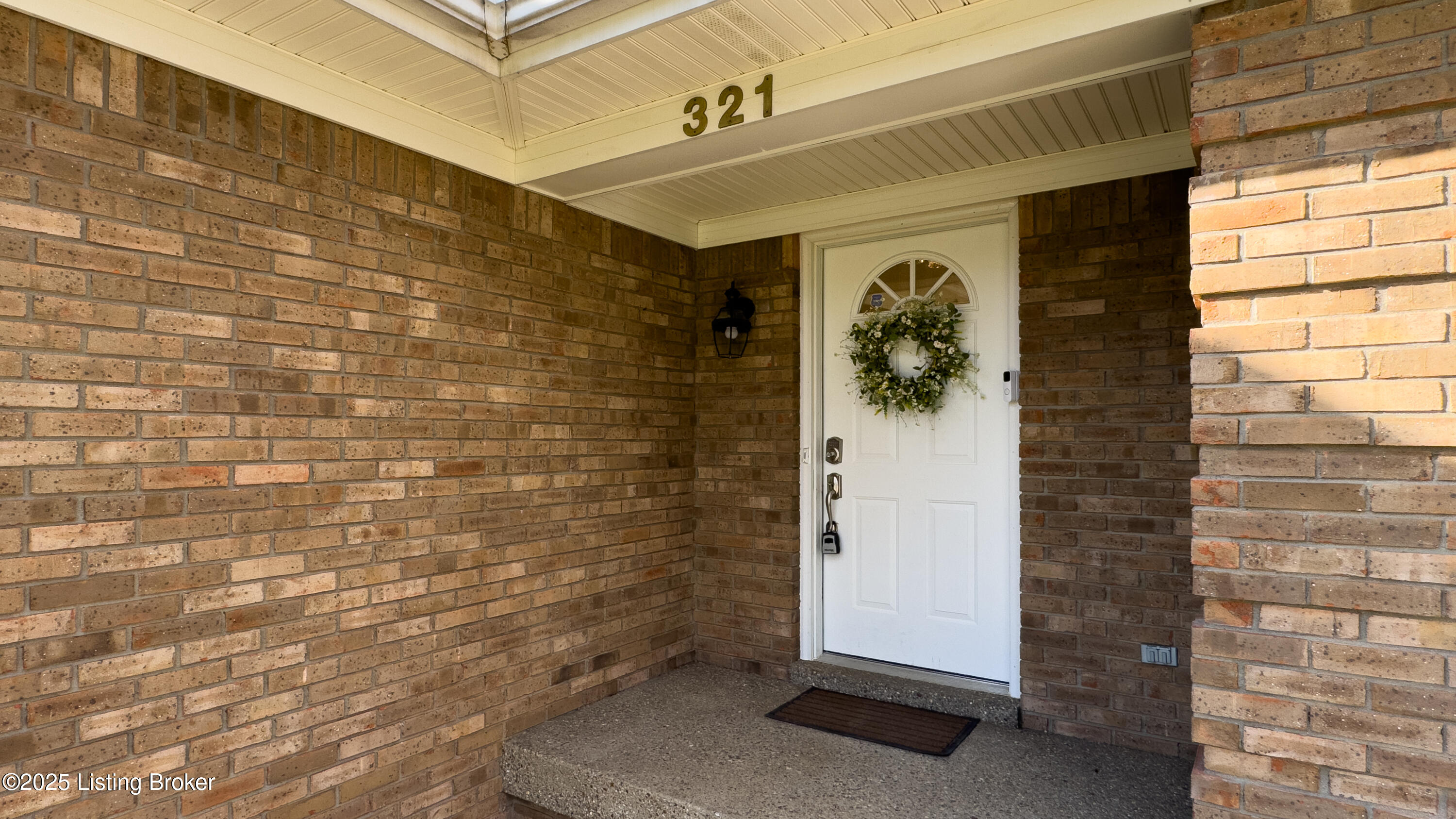 321 Stoneledge Dr