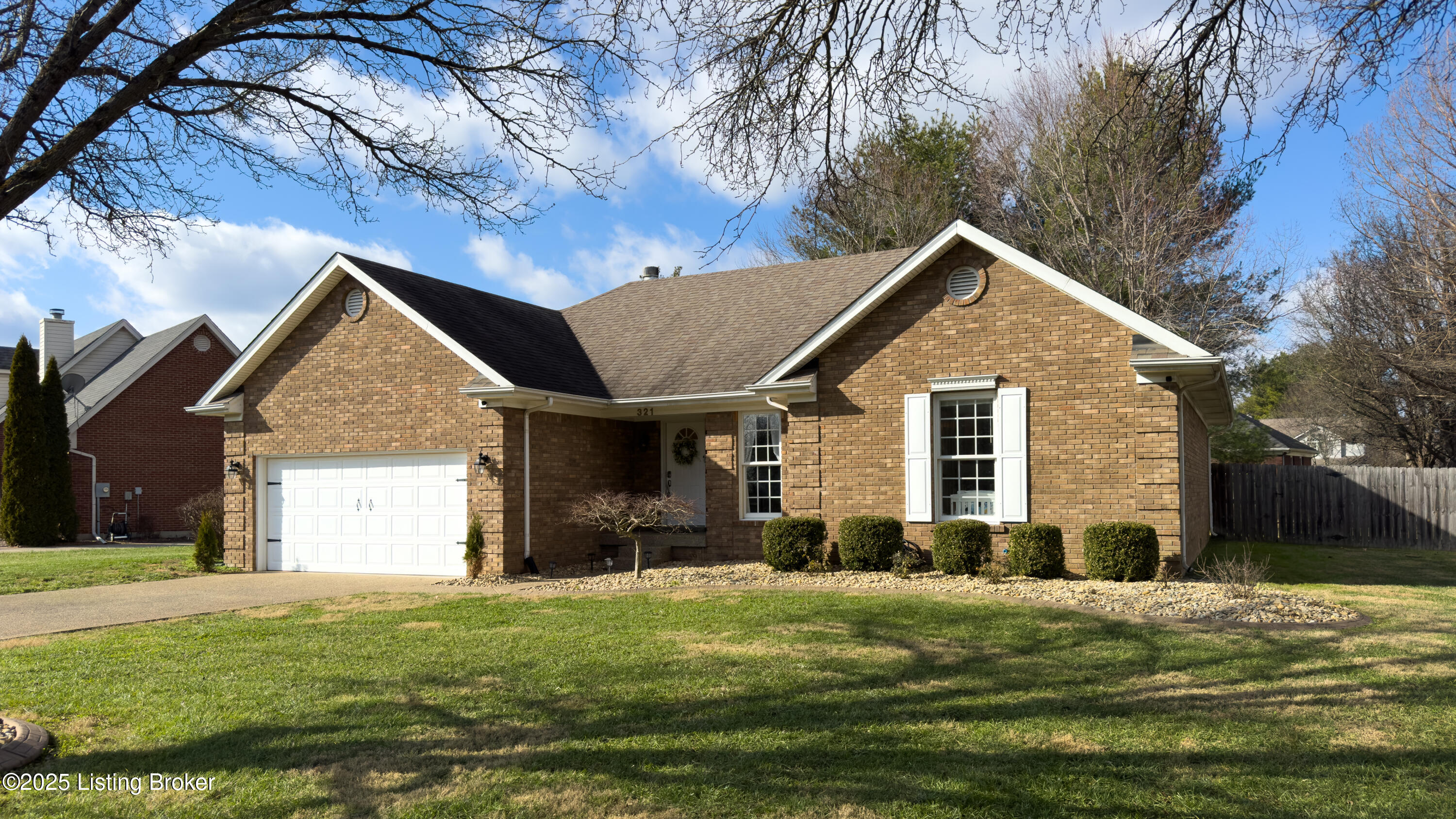 321 Stoneledge Dr