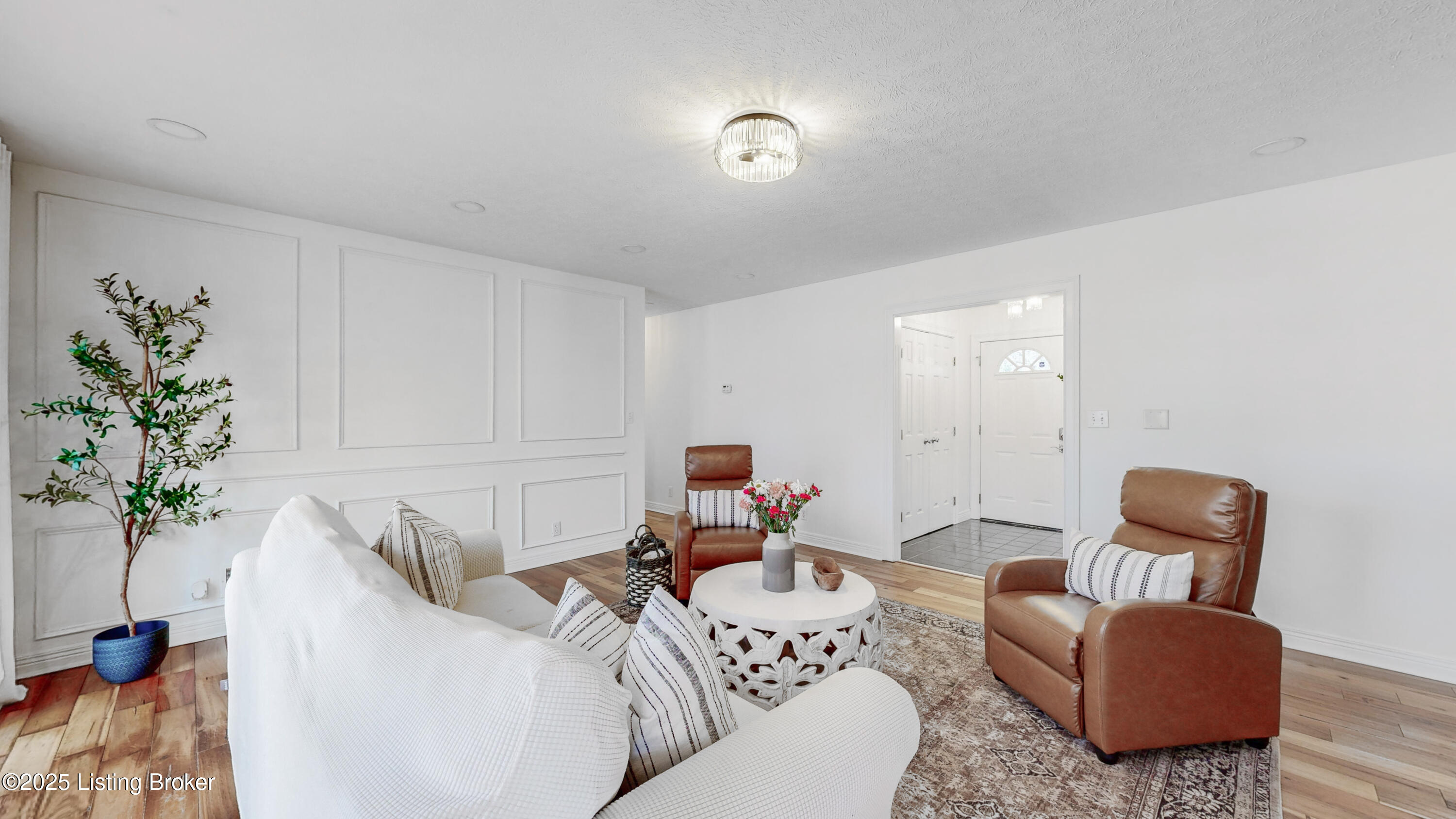 321 Stoneledge Dr