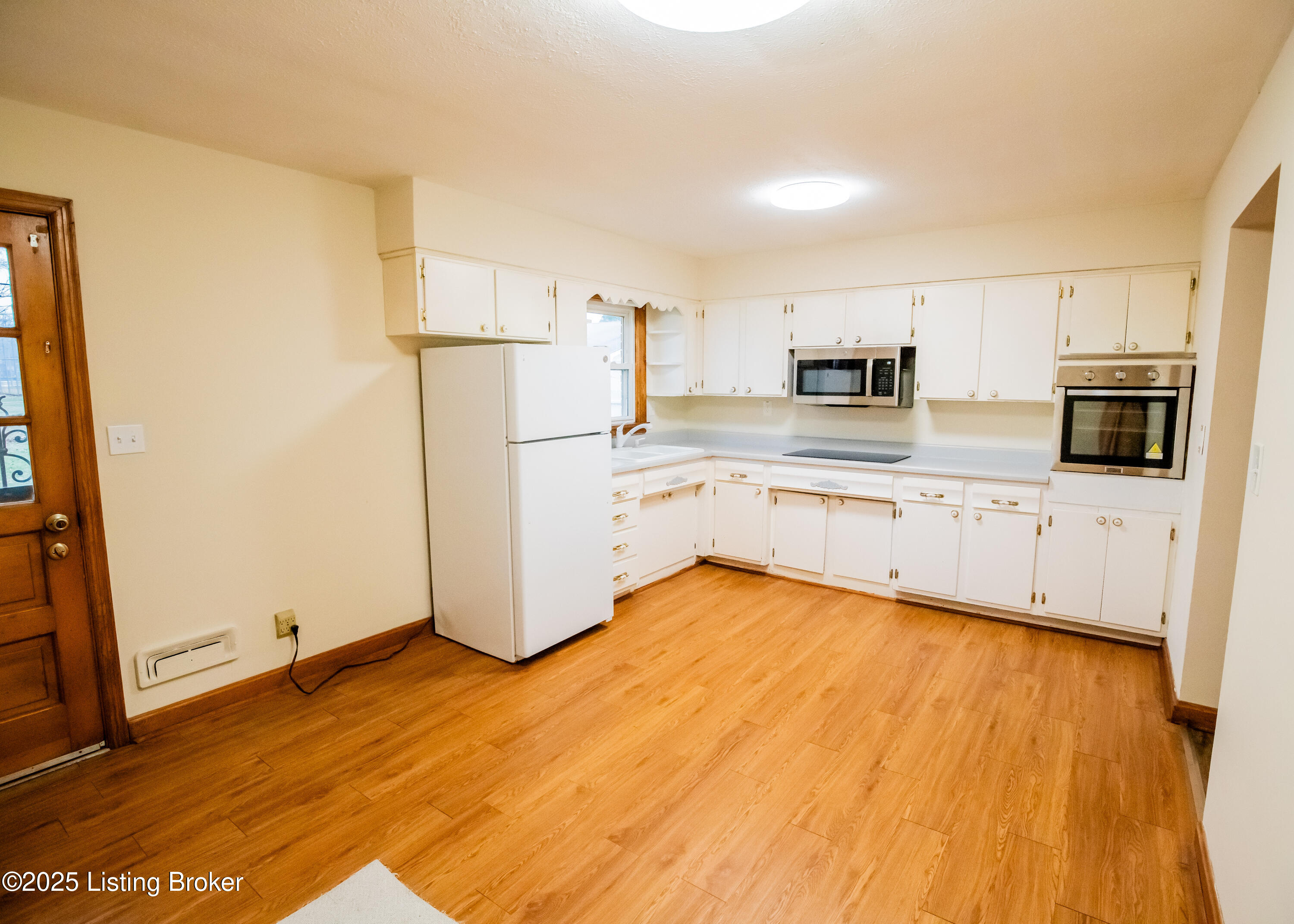 10002 Northridge Dr