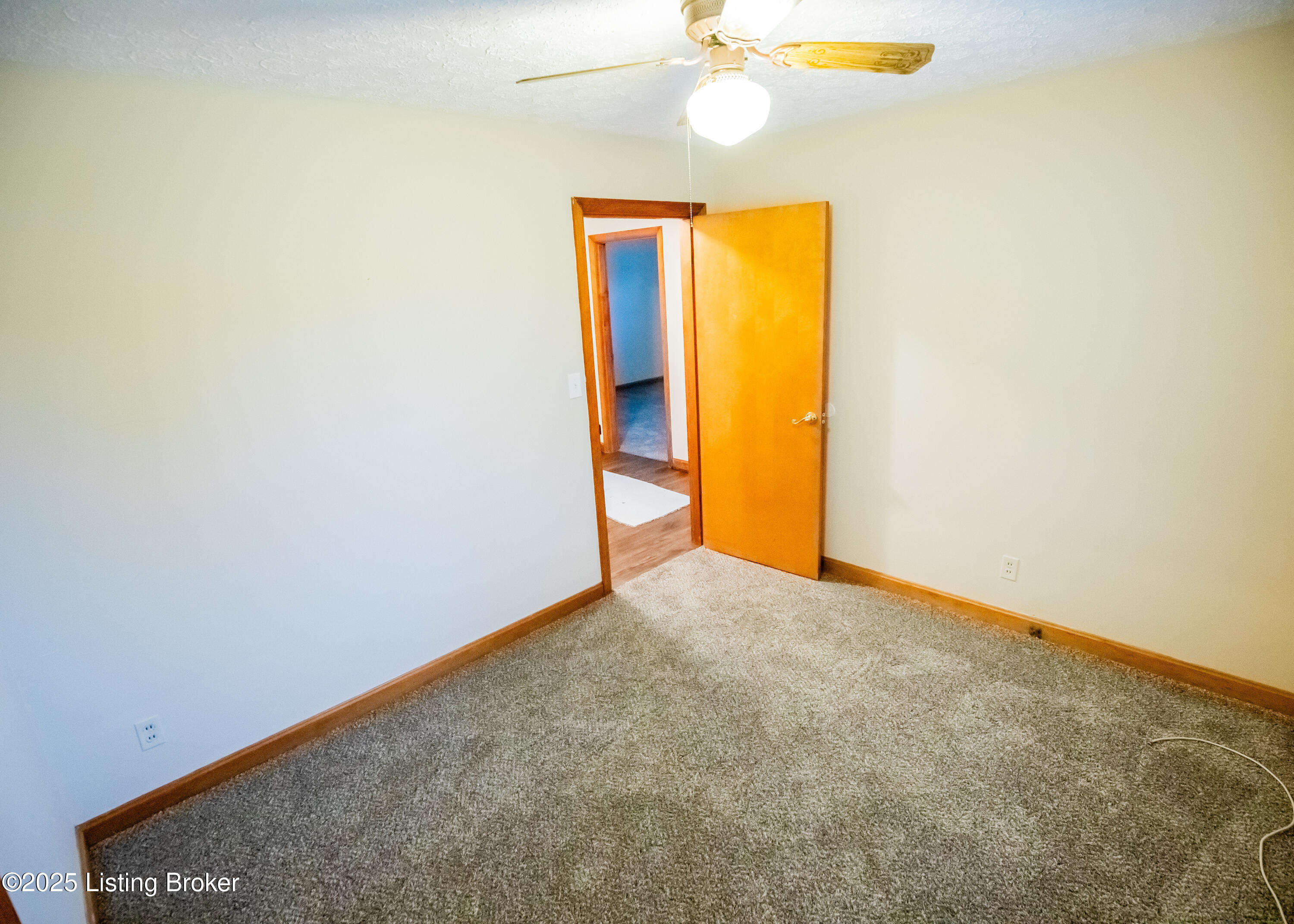 10002 Northridge Dr